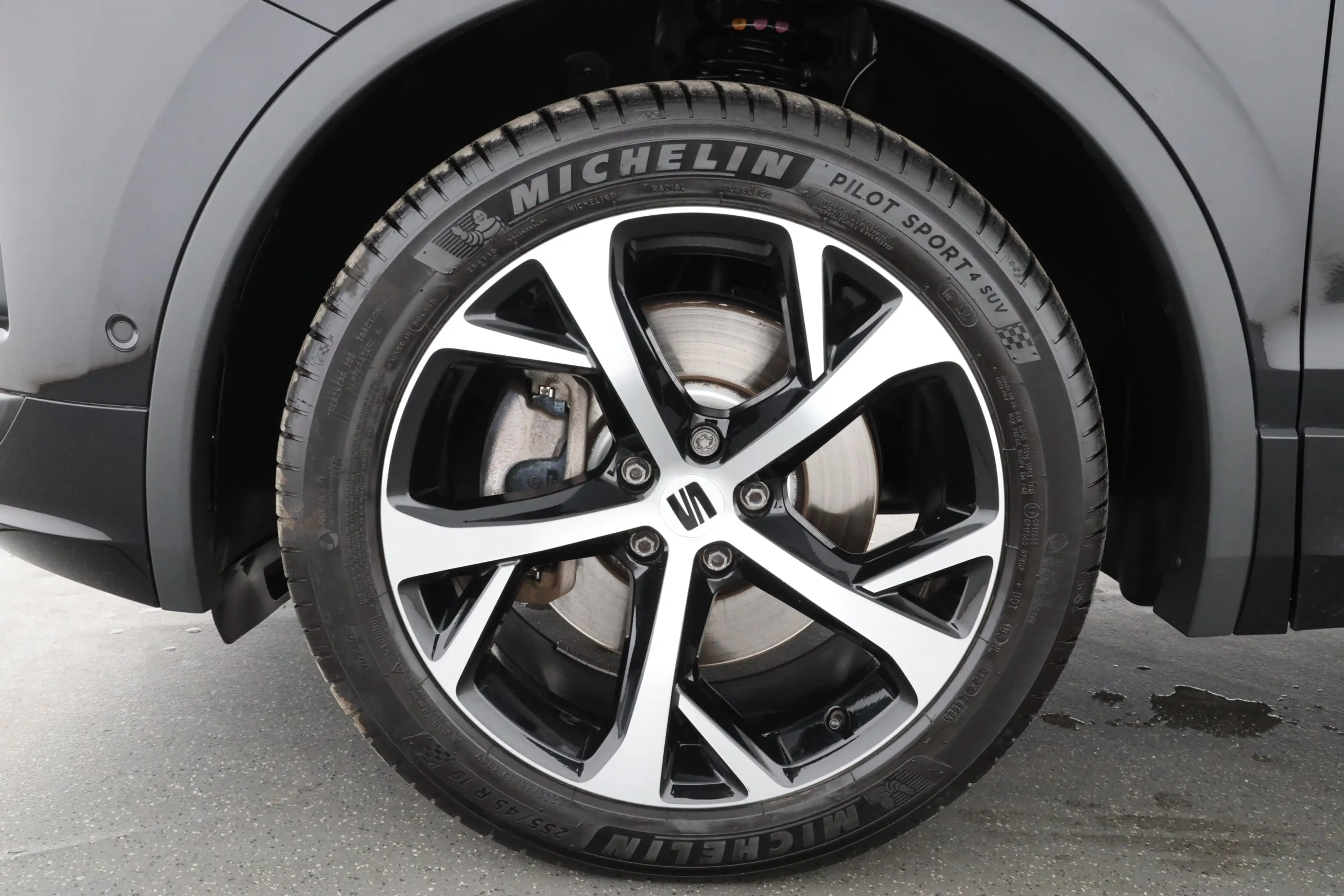 SEAT Tarraco 2.0 TSI DSG 4Drive FR | NAVI | LED | AHK — photo 8