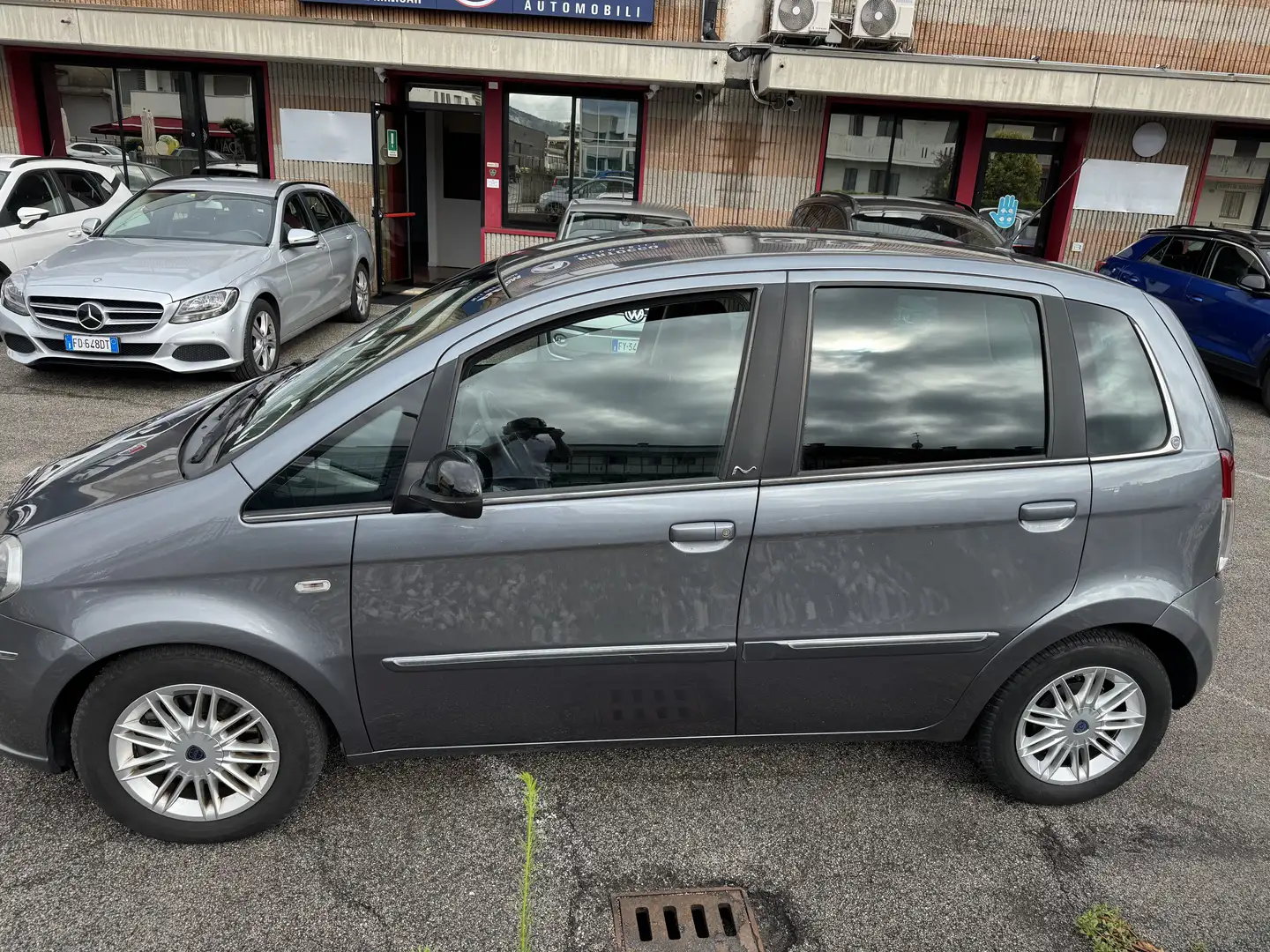 Lancia MUSA Musa II 2012 1.3 mjt Diva 95cv AUTOMATICA dfn Grigio - 2