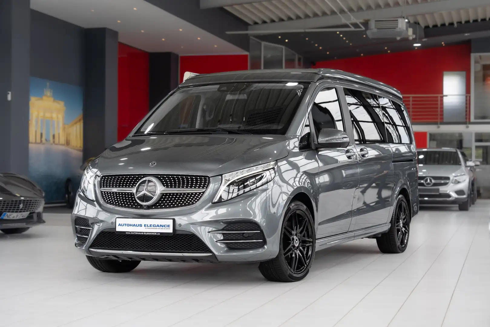 Mercedes-Benz V 300 d lang*AMG-LINE*LEDER*7-SITZE*LED*NAVI* Grau - 1