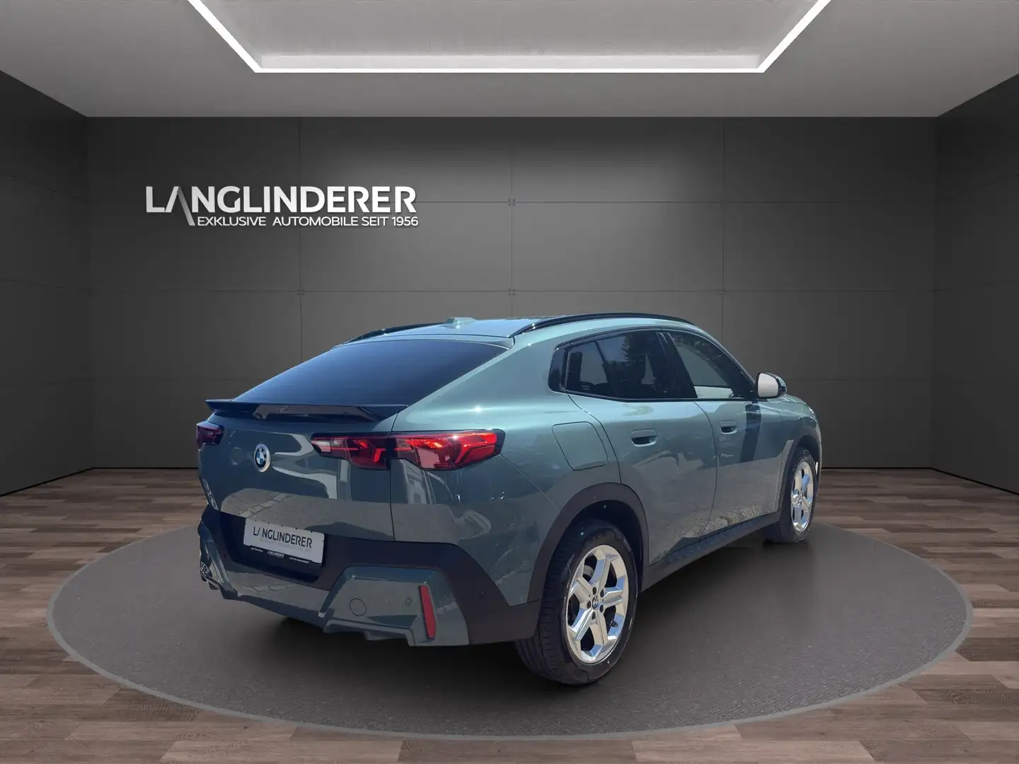 BMW X2 sDrive18d PremiumP NP52319,- adpLED Park&DrivingAs Grün - 2