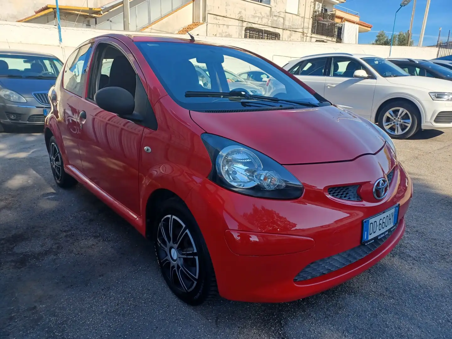 Toyota Aygo Aygo 1.0 12V VVT-i 5 porte Sol Rosso - 2