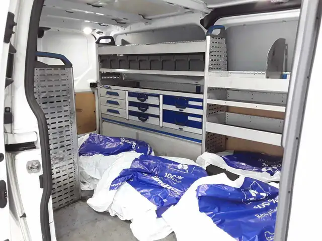 Ford Transit view 14