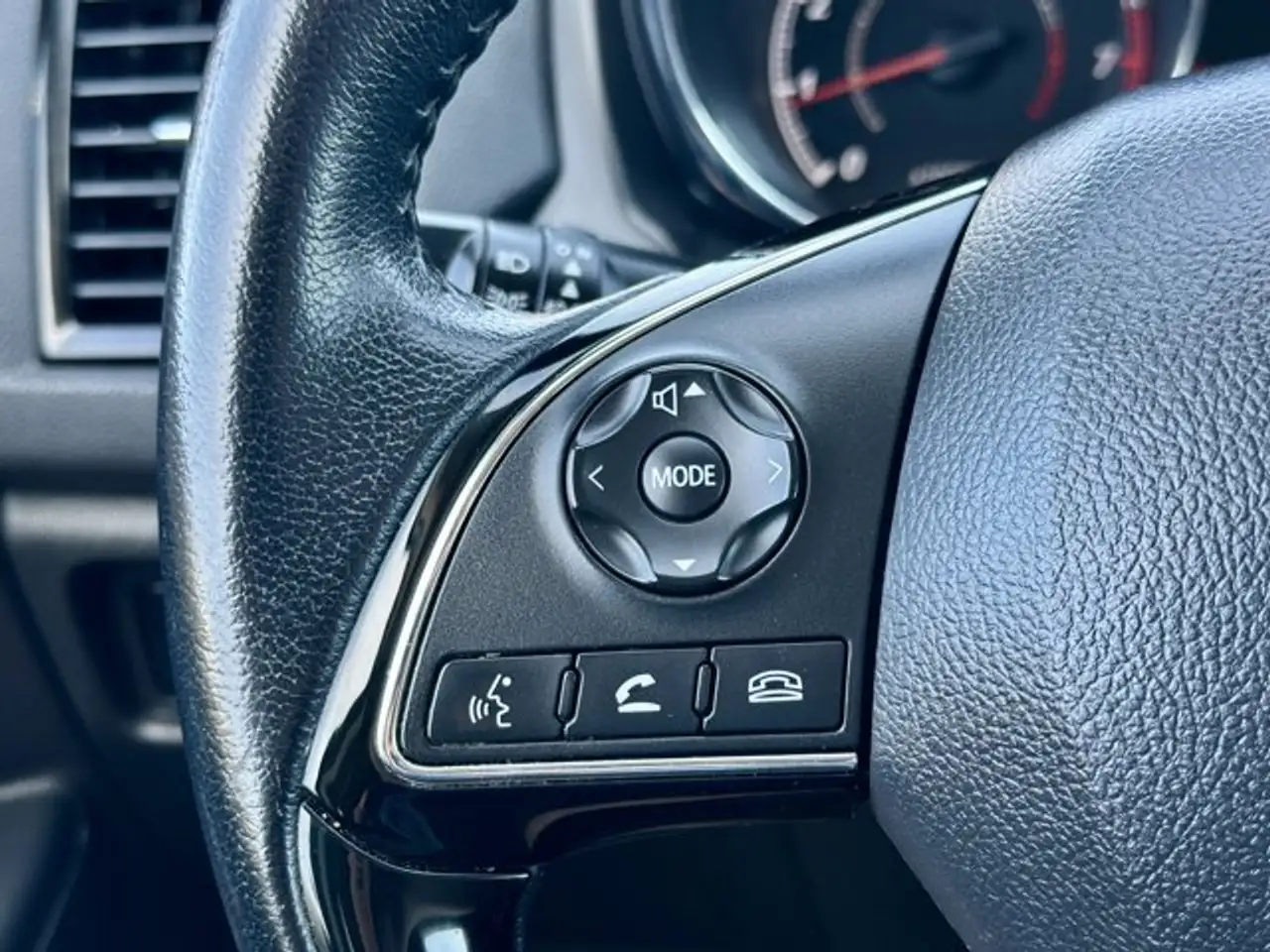 Mitsubishi RVR снимка Mitsubishi RVR