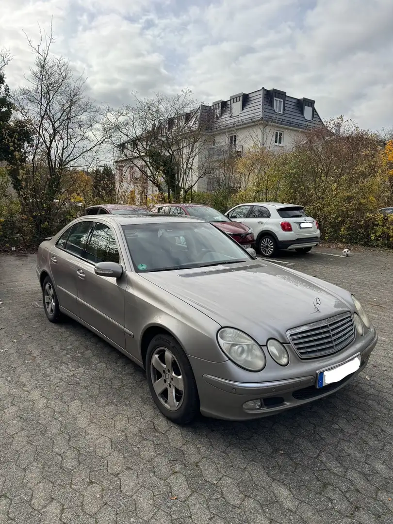 Mercedes-Benz E 240 4Matic Elegance (Parkschaden) - 2