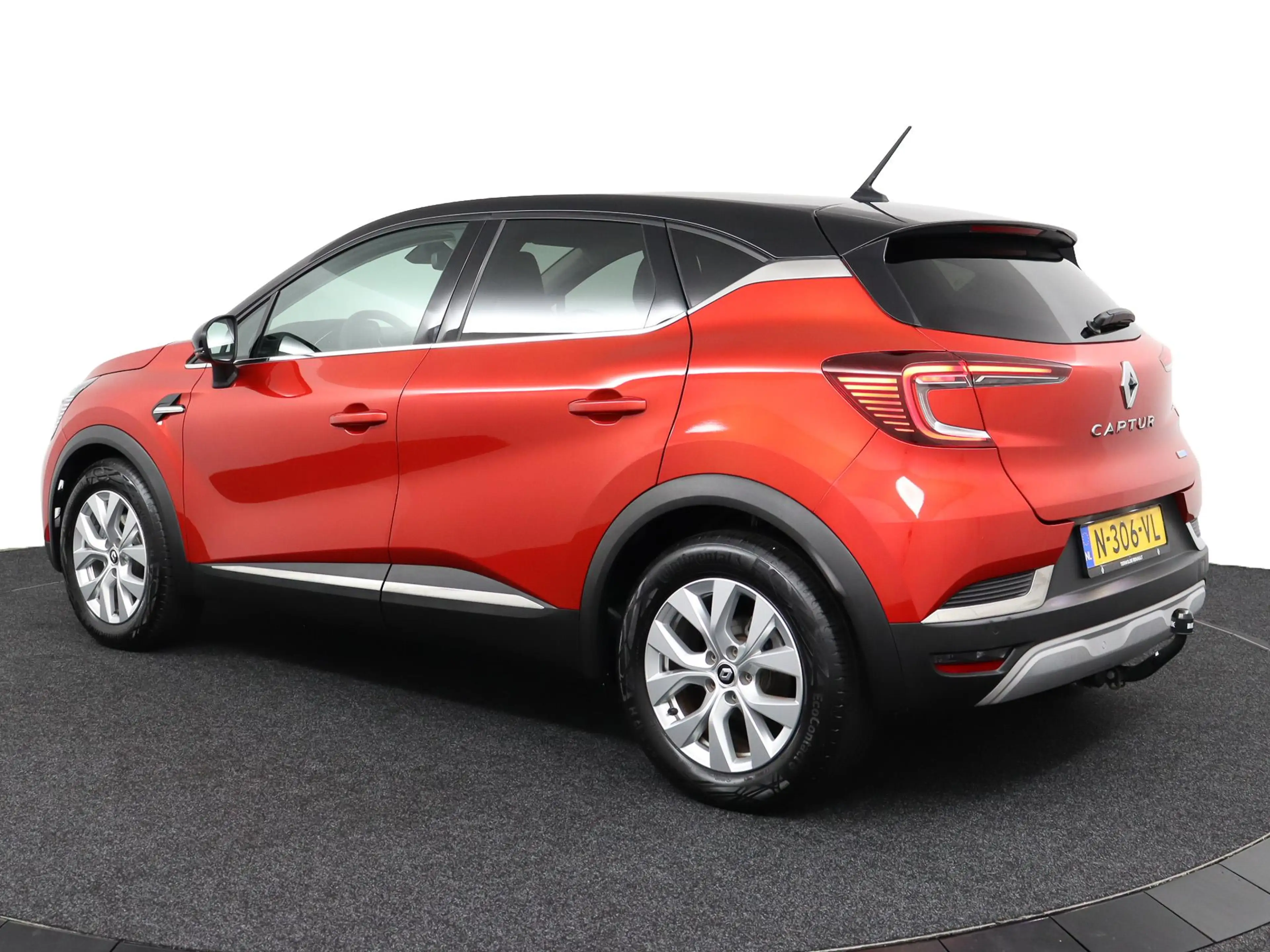 Renault Captur 1.6 E-Tech Hybrid 145 Intens Apple Carplay/Android — photo 3