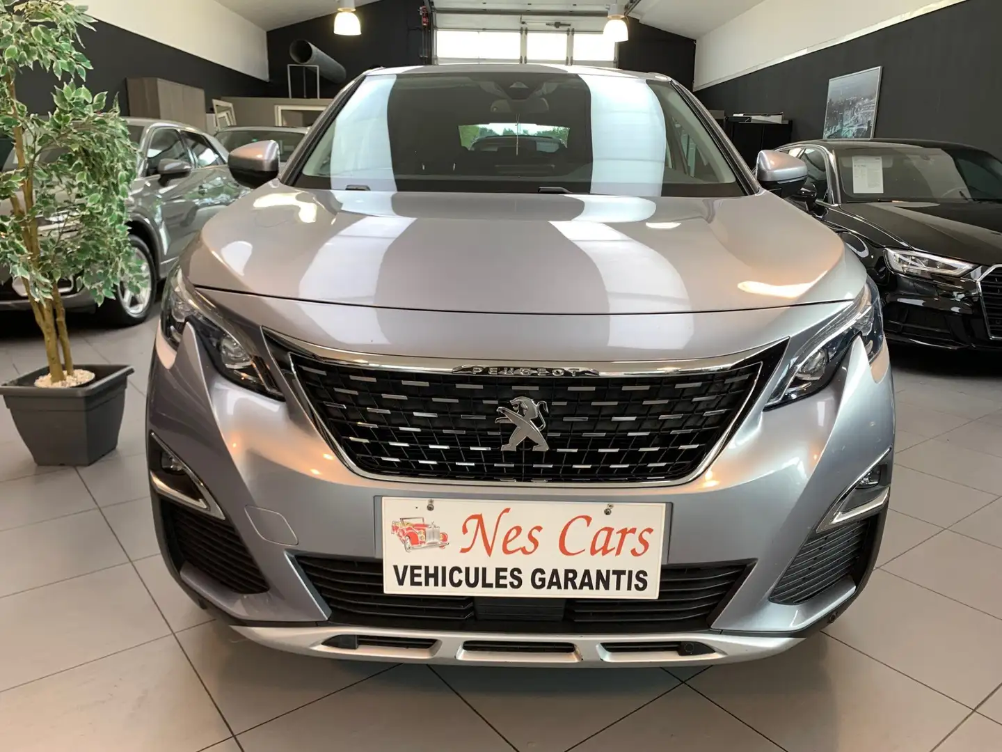 Peugeot 3008 1.2 AUTO, ALLURE, GPS, GARANTIE 1AN Gris - 1