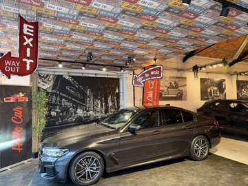 520iA MHEV * PACK M * CAMERA * CARPLAY * JANTES 18 * GARANTIE