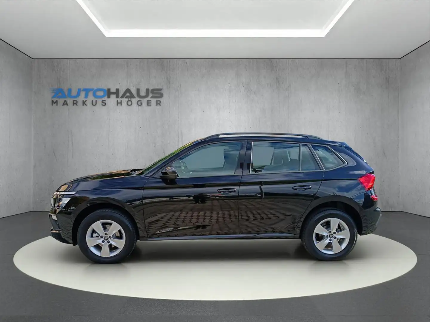 Skoda Kamiq 1.0 TSI DSG AHK + KAMERA + beh. Frontscheibe + var Schwarz - 2