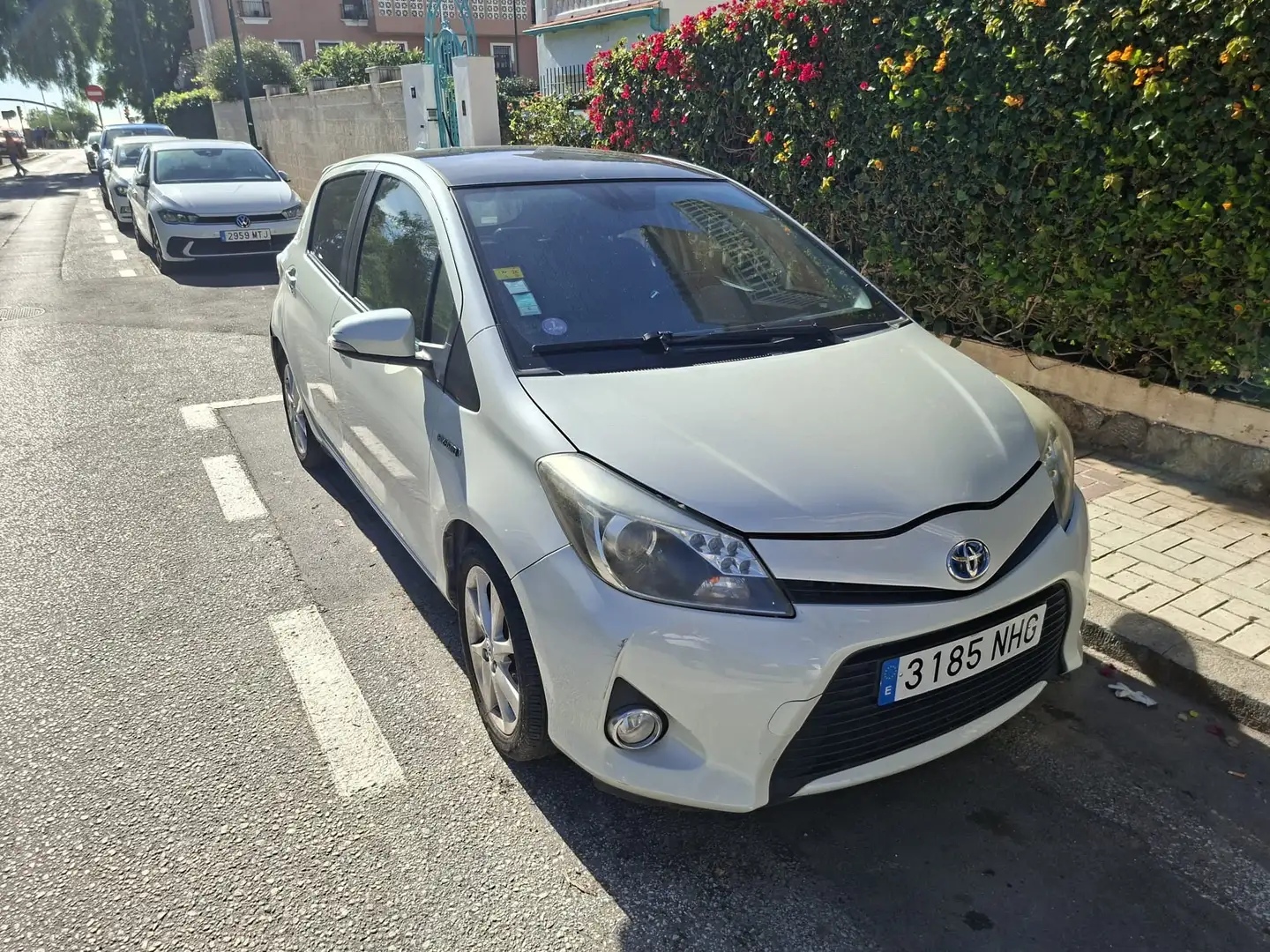 Toyota Yaris Hybrid 1.5 Active - 1
