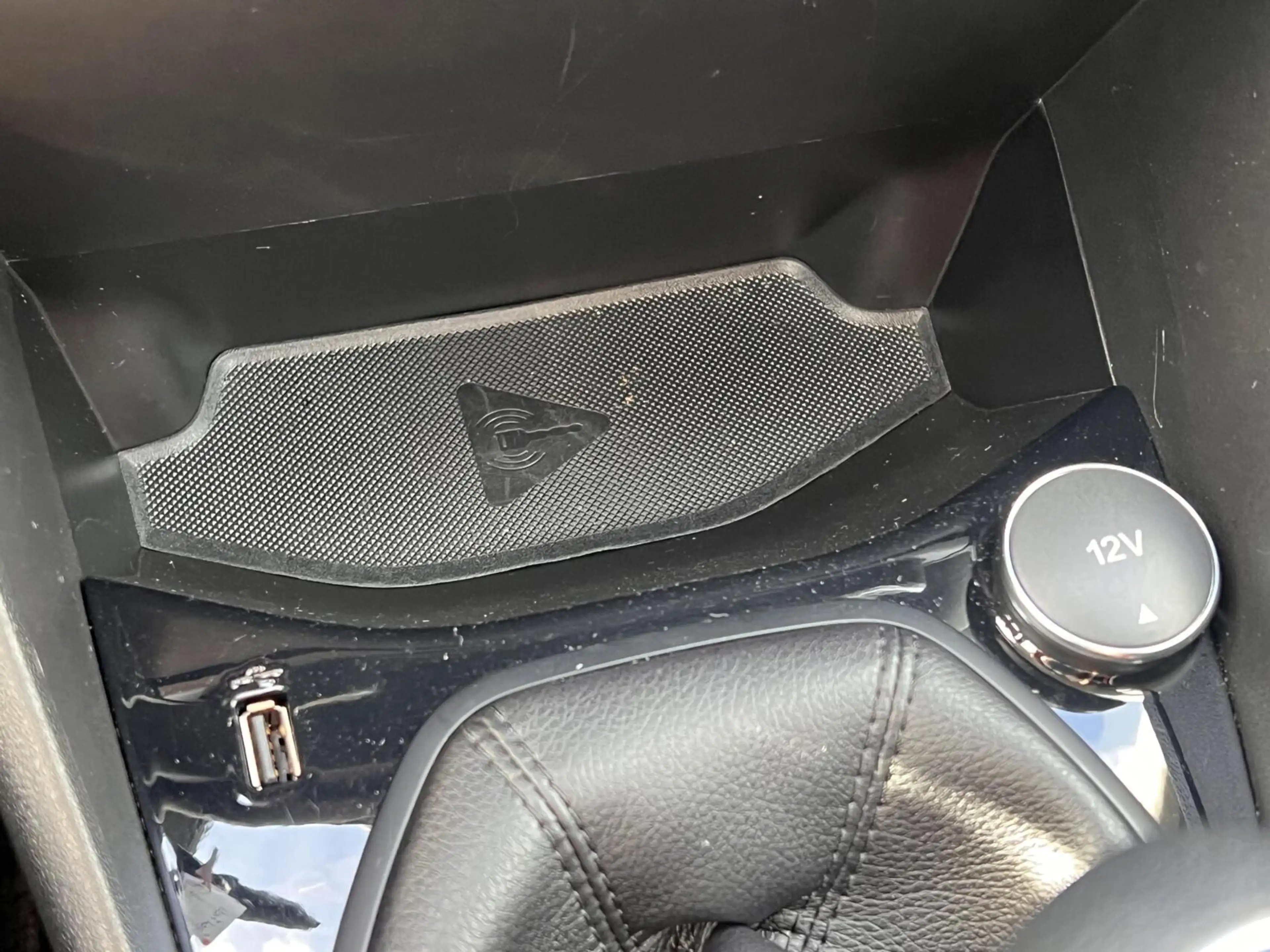 Ford Fiesta 1.1 Trend Airco cruise Navi AllSeason NAP — photo 26