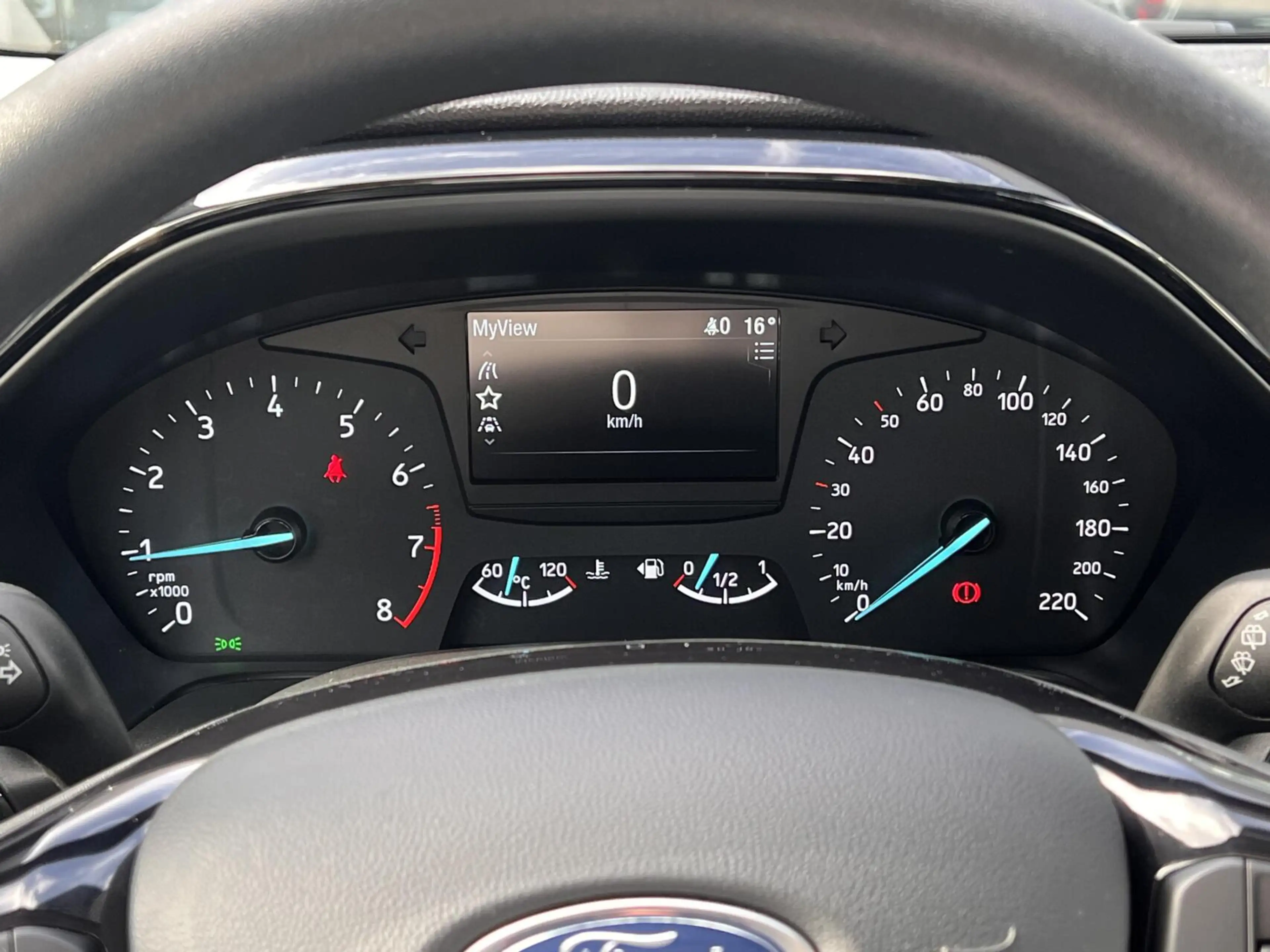 Ford Fiesta 1.1 Trend Airco cruise Navi AllSeason NAP — photo 23