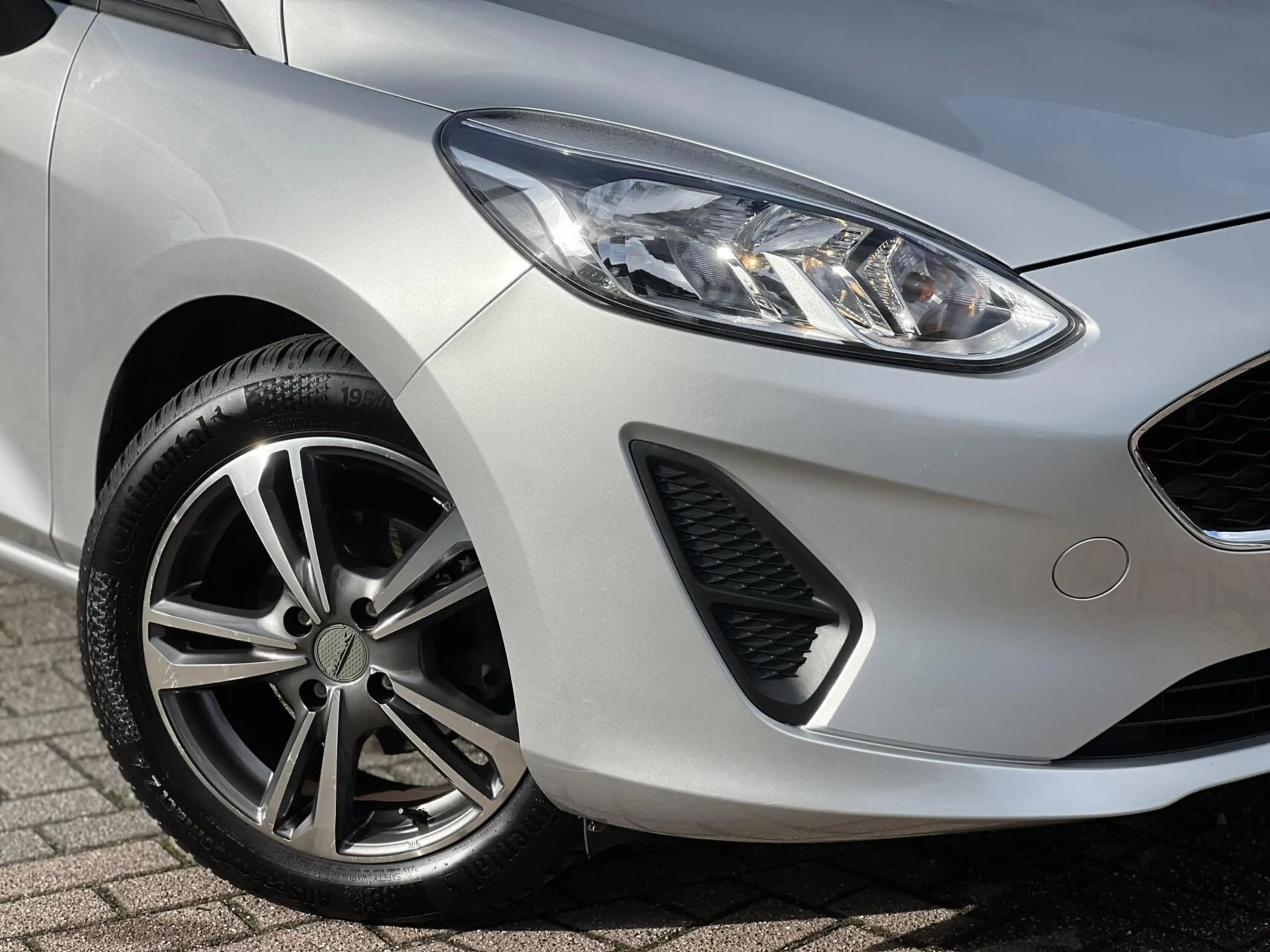 Ford Fiesta 1.1 Trend Airco cruise Navi AllSeason NAP — photo 8