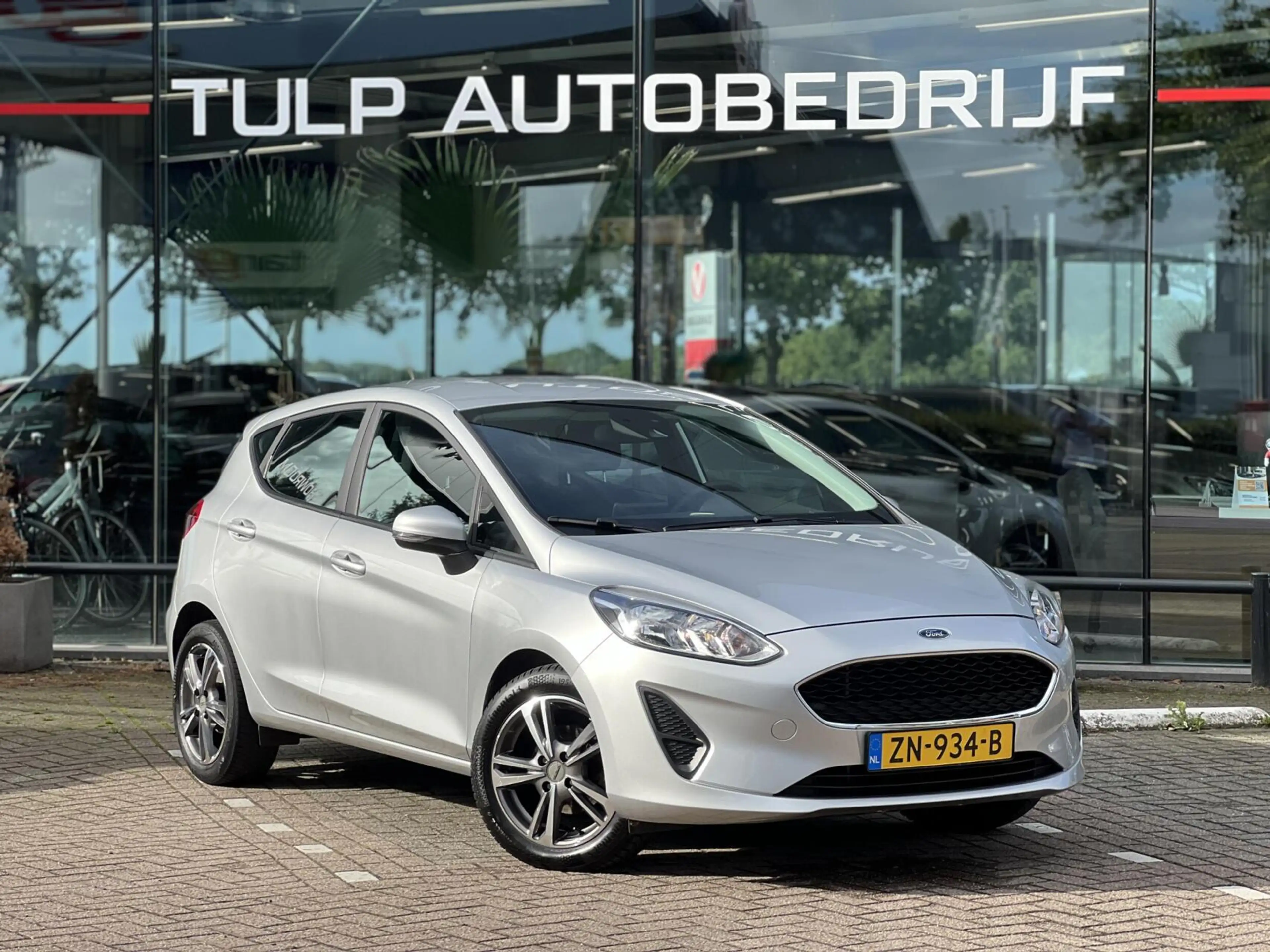 Ford Fiesta 1.1 Trend Airco cruise Navi AllSeason NAP — photo 5