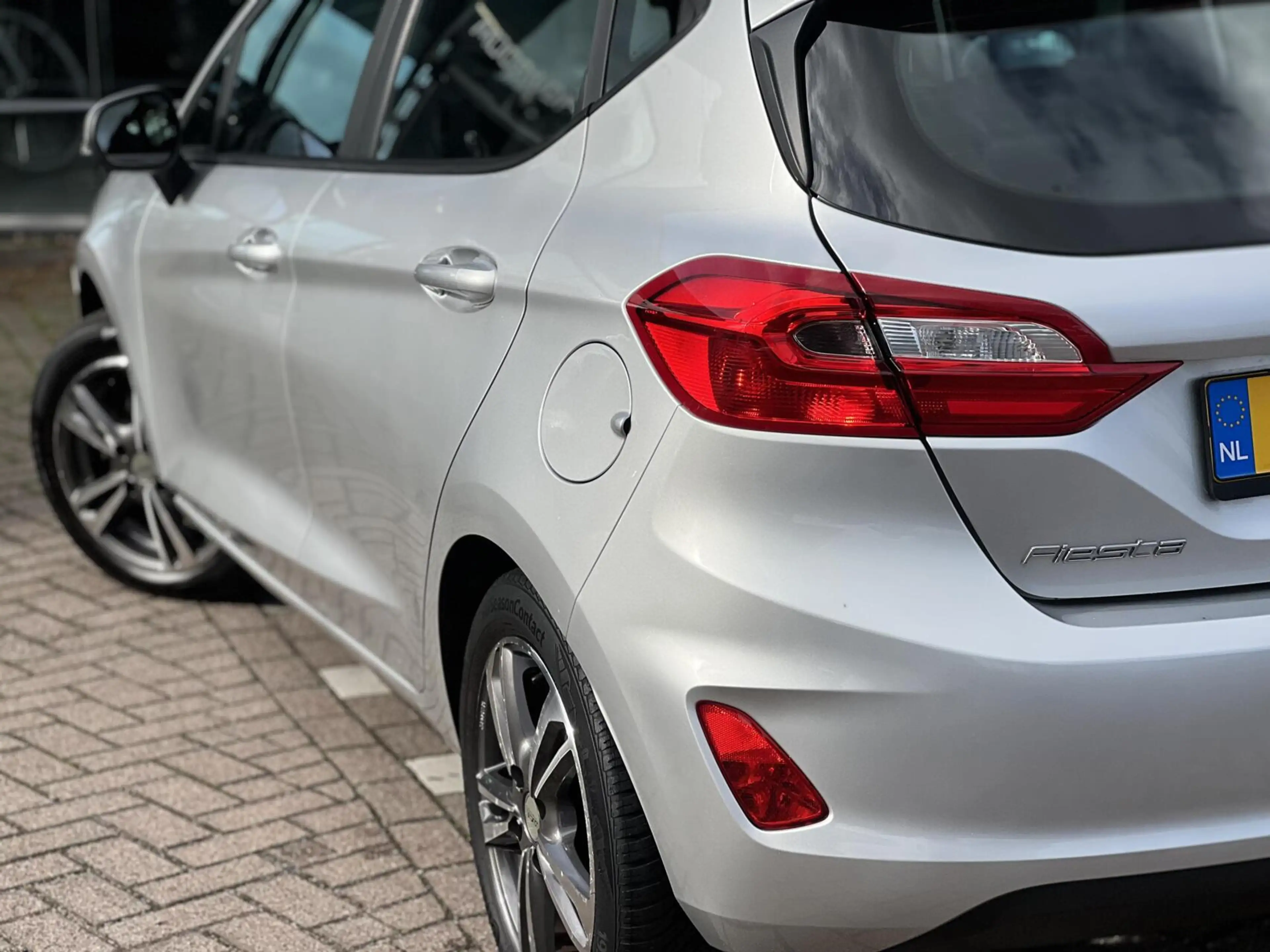 Ford Fiesta 1.1 Trend Airco cruise Navi AllSeason NAP — photo 16