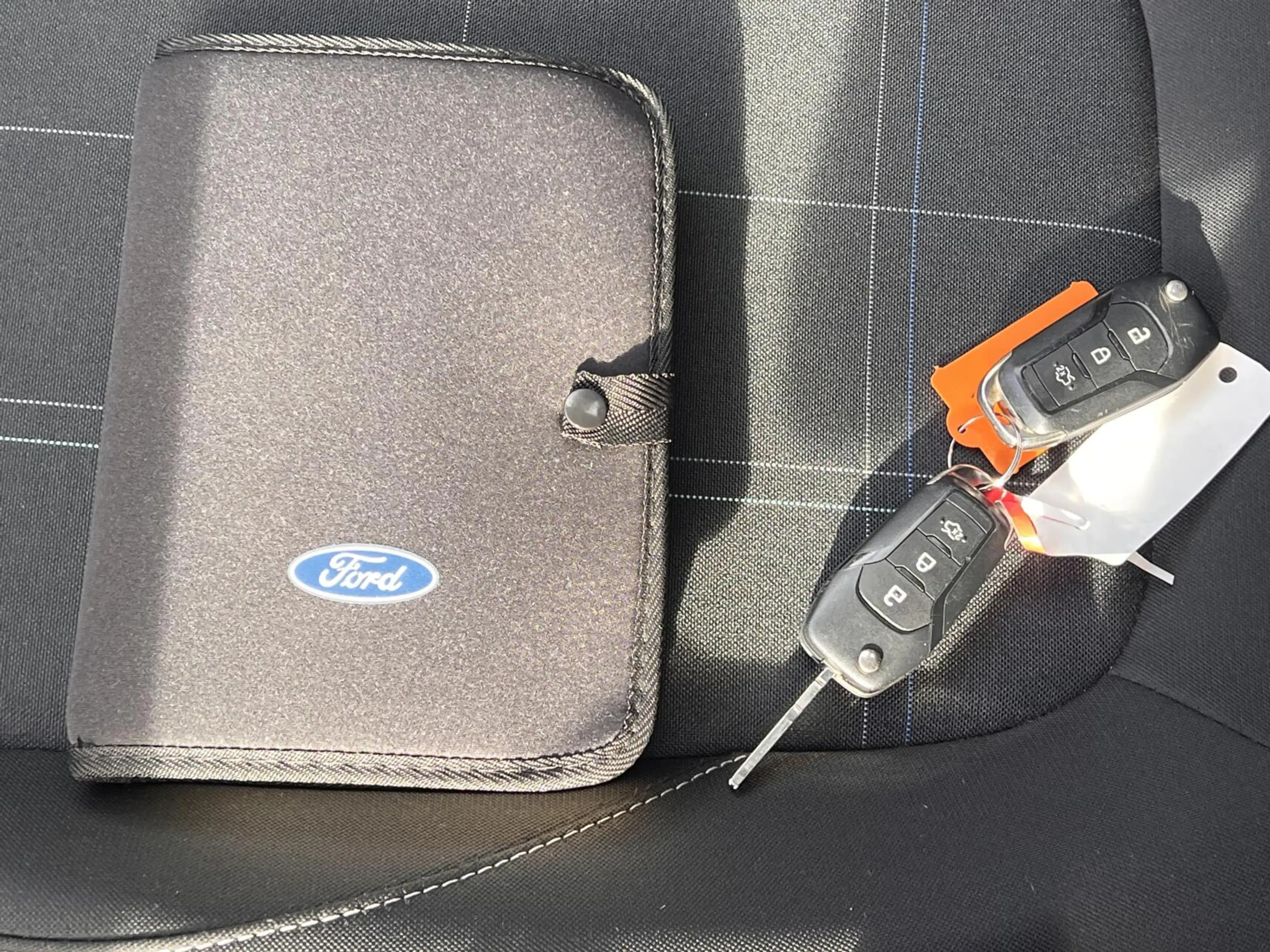 Ford Fiesta 1.1 Trend Airco cruise Navi AllSeason NAP — photo 34