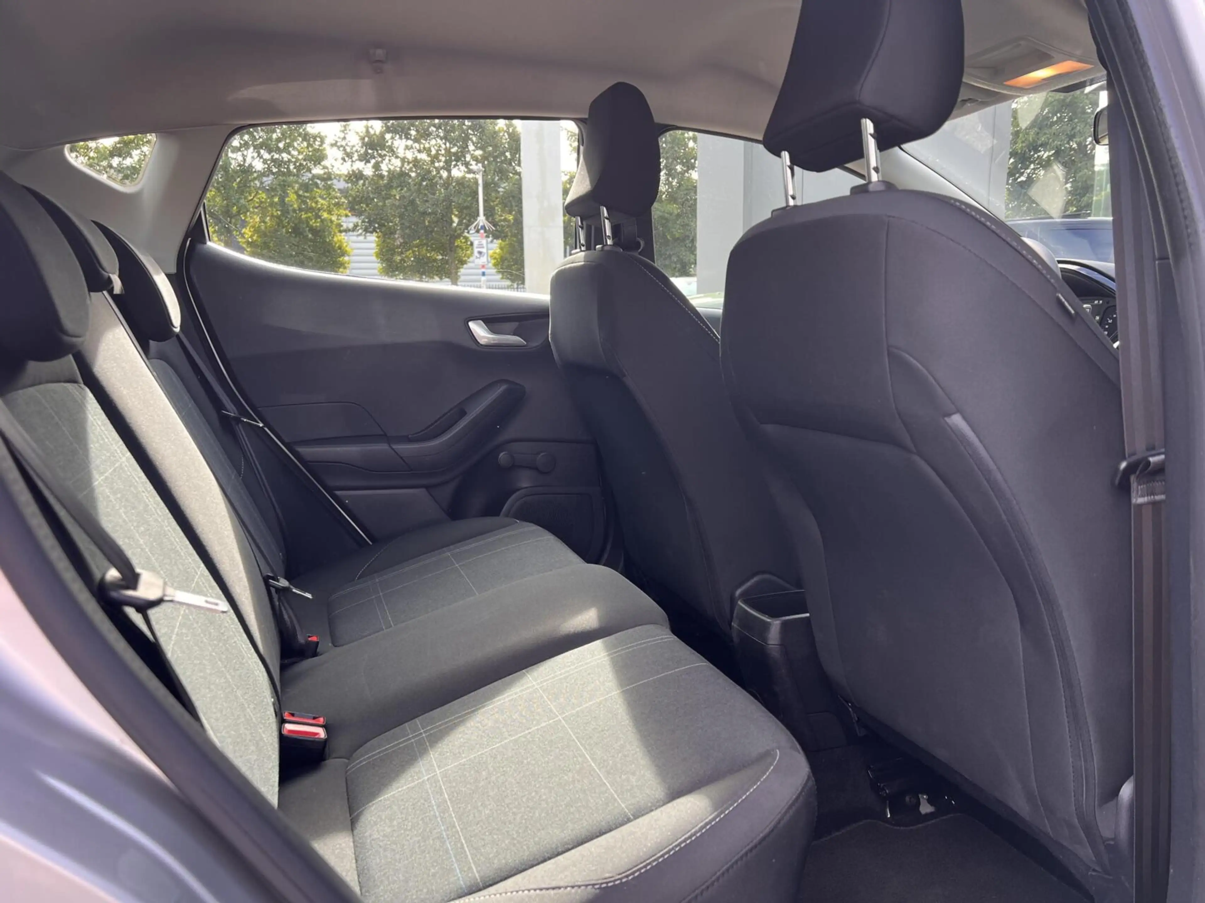 Ford Fiesta 1.1 Trend Airco cruise Navi AllSeason NAP — photo 20