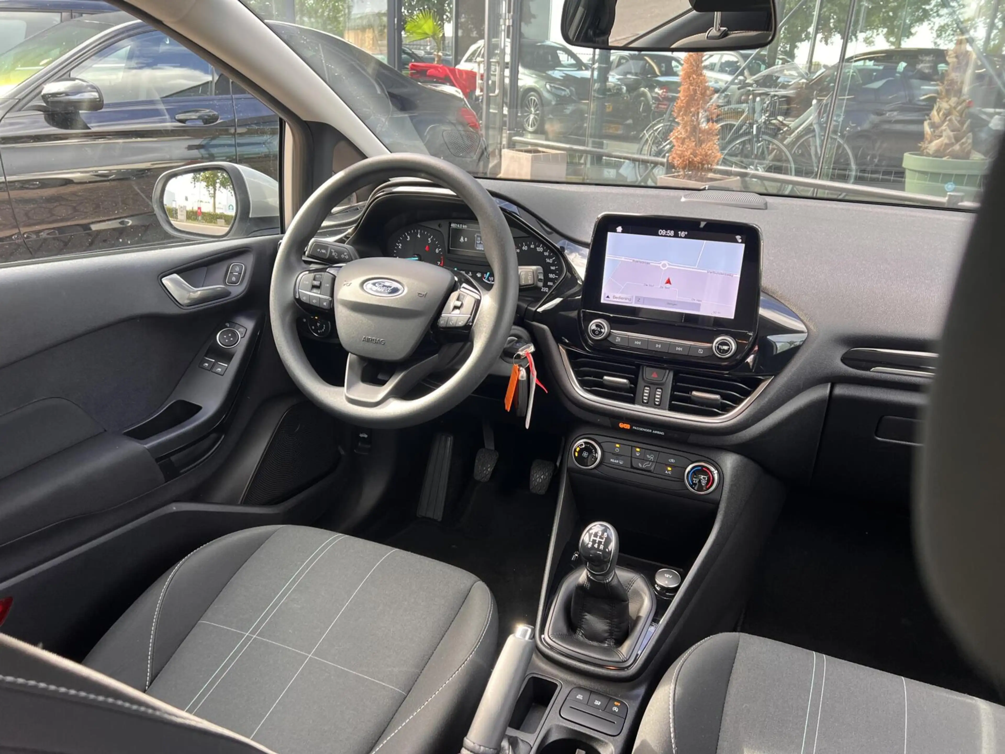Ford Fiesta 1.1 Trend Airco cruise Navi AllSeason NAP — photo 21