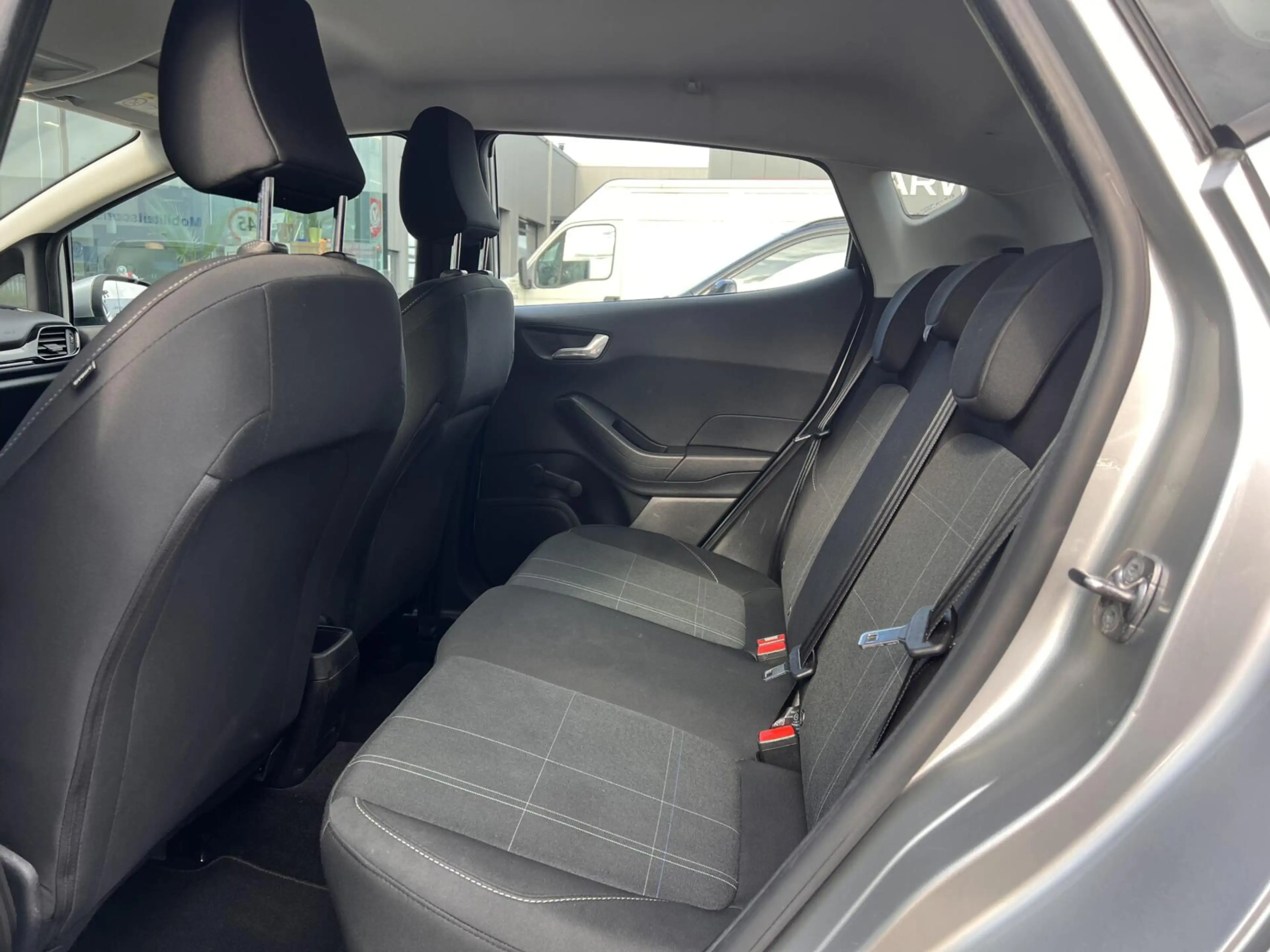 Ford Fiesta 1.1 Trend Airco cruise Navi AllSeason NAP — photo 18