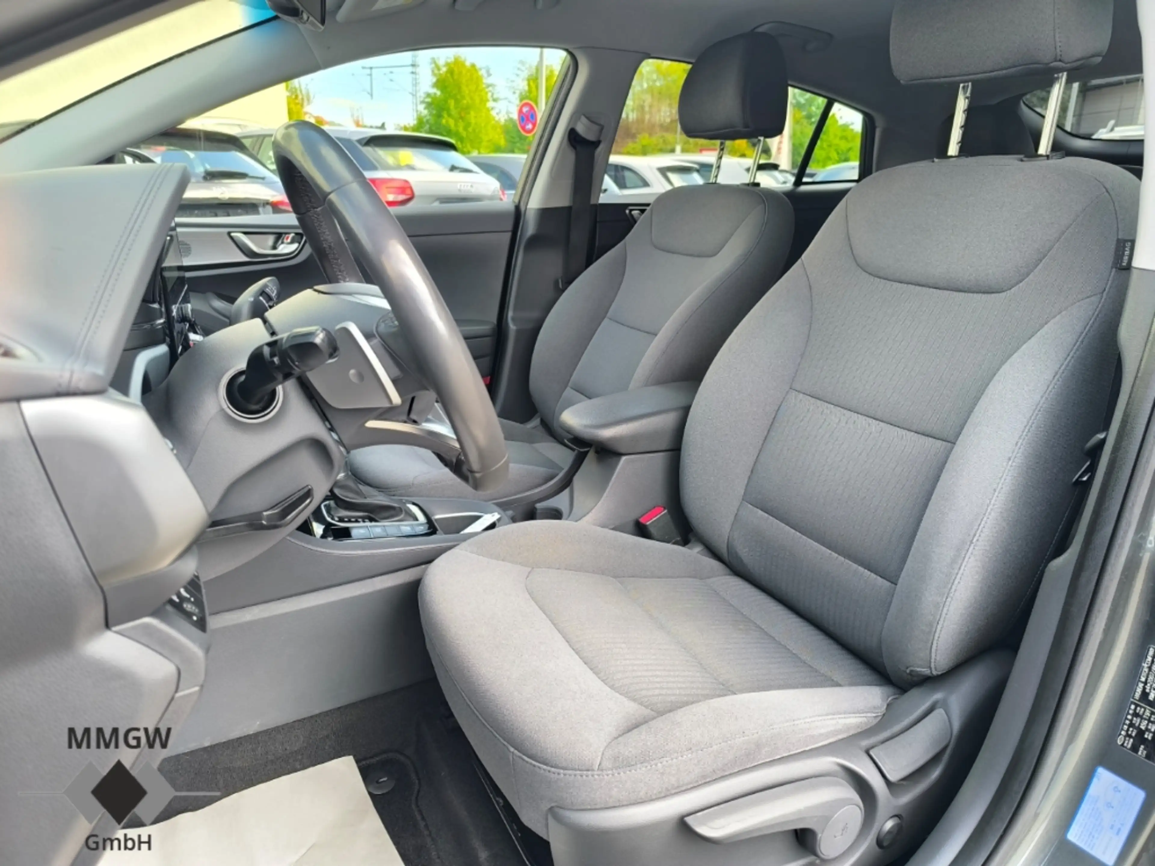 Hyundai IONIQ Style Plug-In Hybrid Navi/Soundsyst/LED/ACC/CarPla — photo 11