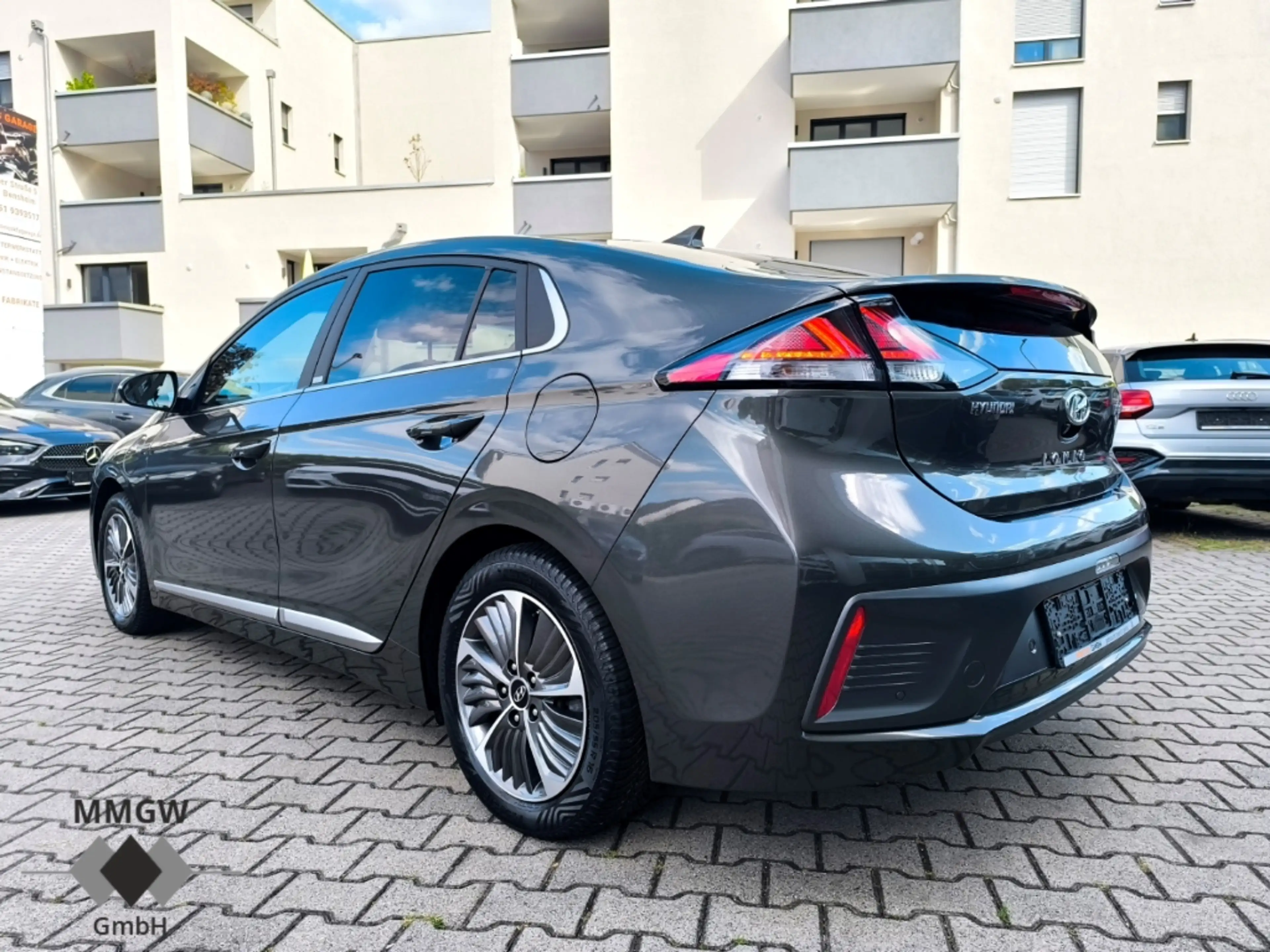 Hyundai IONIQ Style Plug-In Hybrid Navi/Soundsyst/LED/ACC/CarPla — photo 6