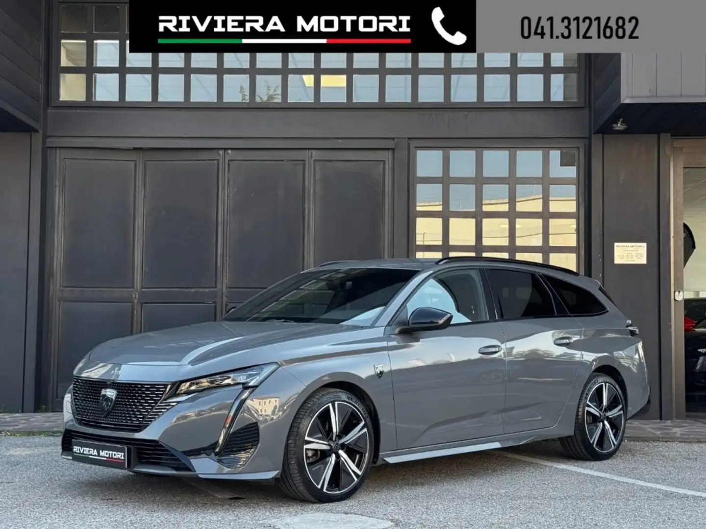 Peugeot 308 BlueHDi 130 S&S EAT8 SW GT Grau - 1