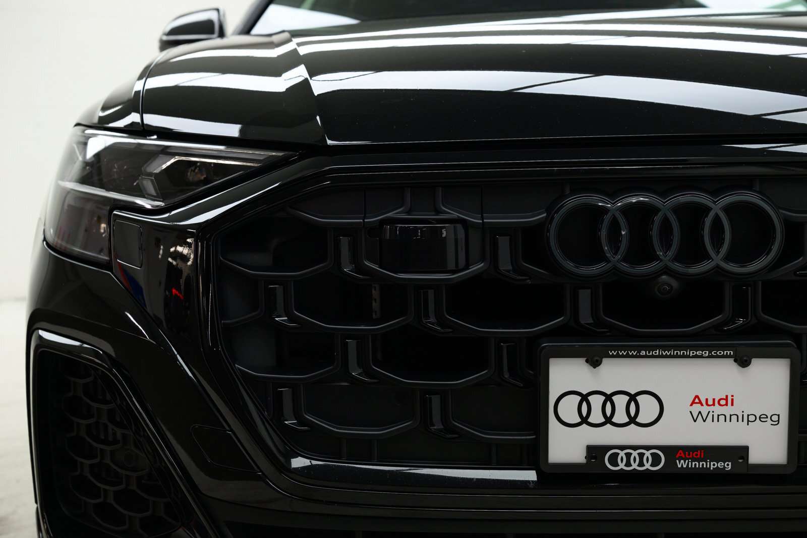 2026 Audi SQ8 | Trailer Hitch | Sport Exhaust | Massage Seats | — снимка 1