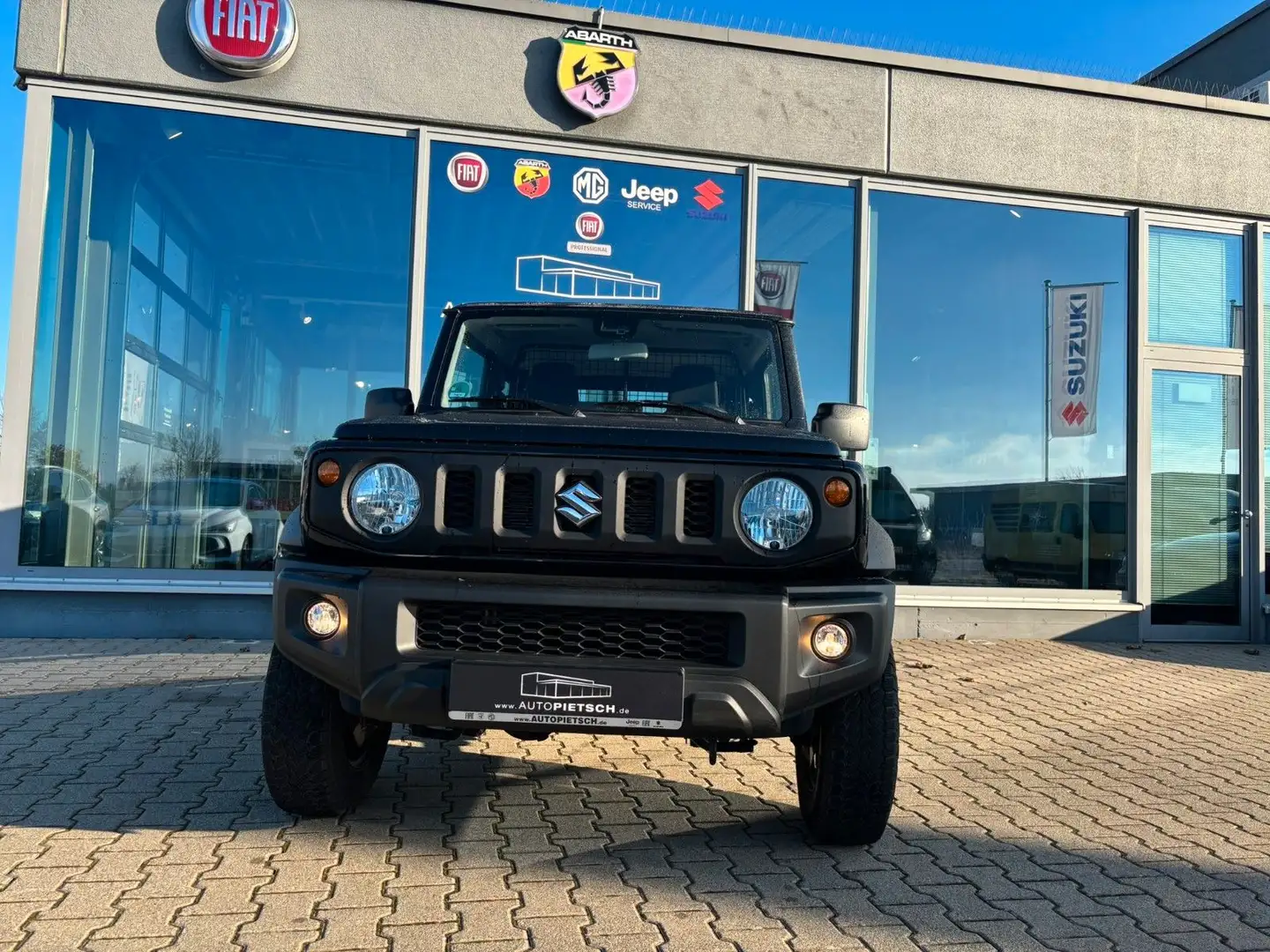 Suzuki Jimny Comfort AllGrip NFZ Schwarz - 2
