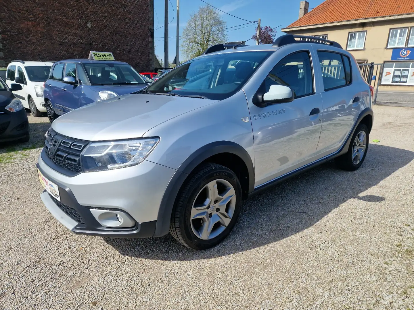 Dacia Sandero 0.9 TCe Stepway Grey - 1