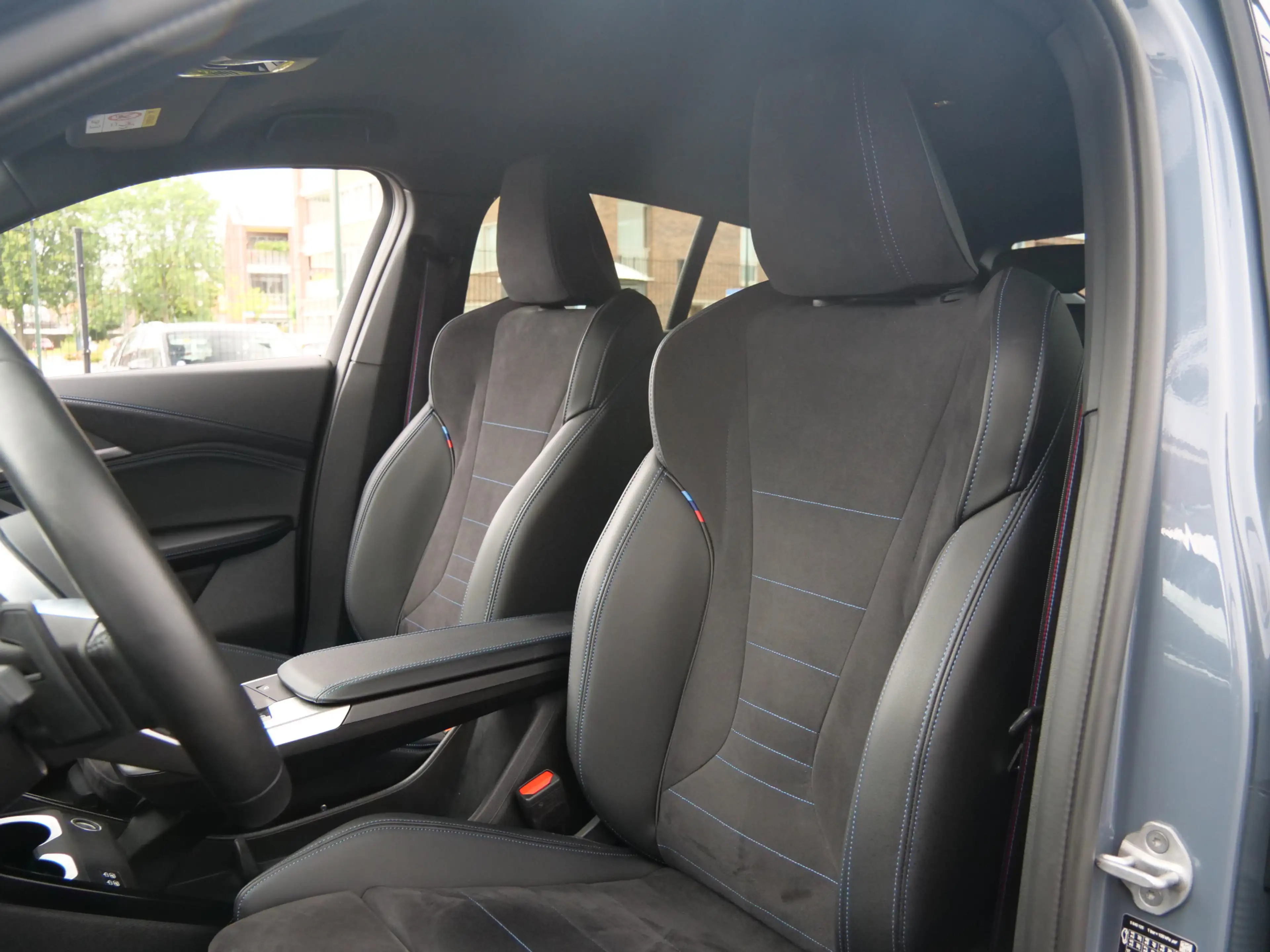 BMW iX2 eDrive20 67 kWh M Sport Edition 204 Pk Automaat Na — photo 21