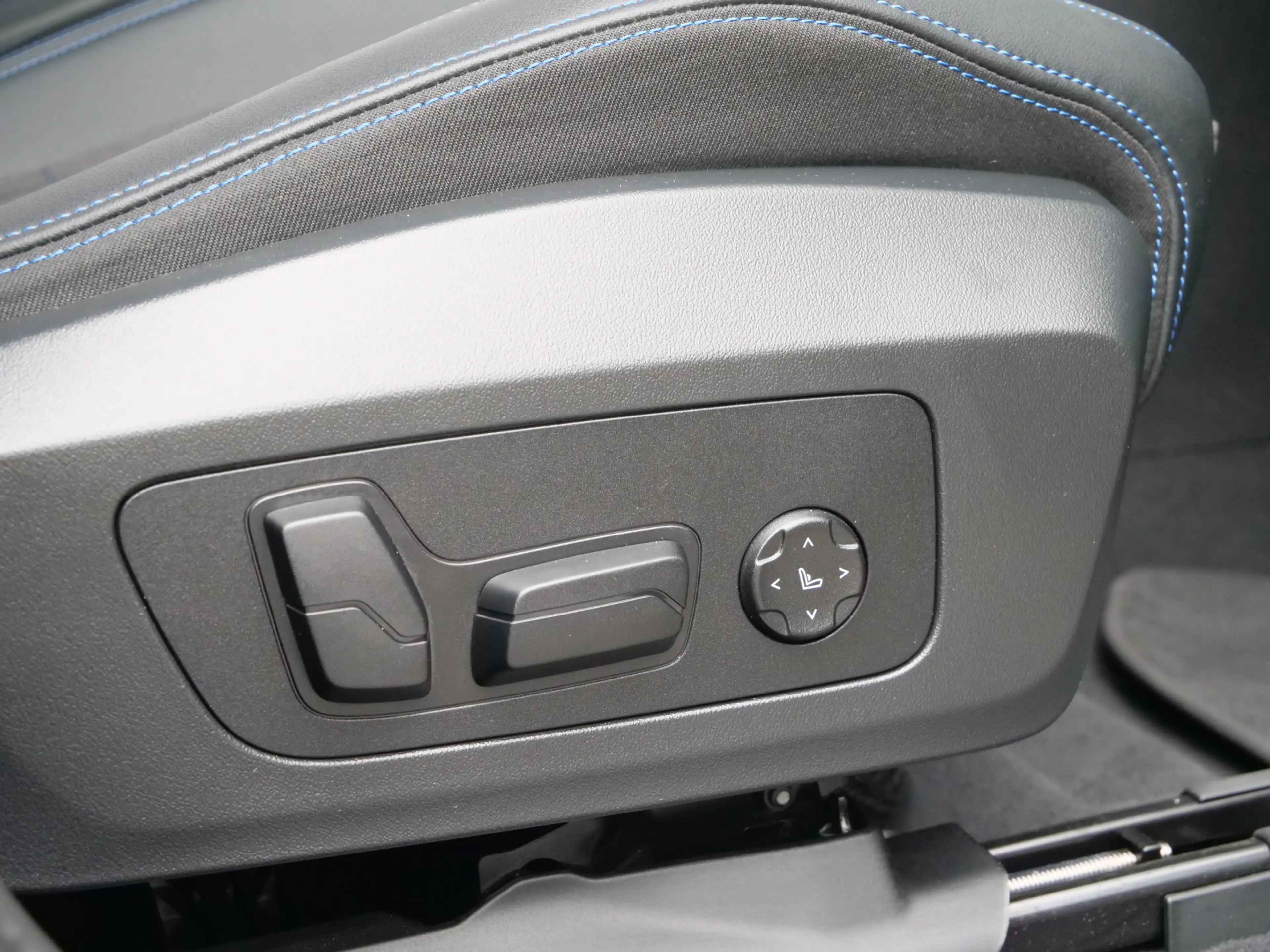 BMW iX2 eDrive20 67 kWh M Sport Edition 204 Pk Automaat Na — photo 17