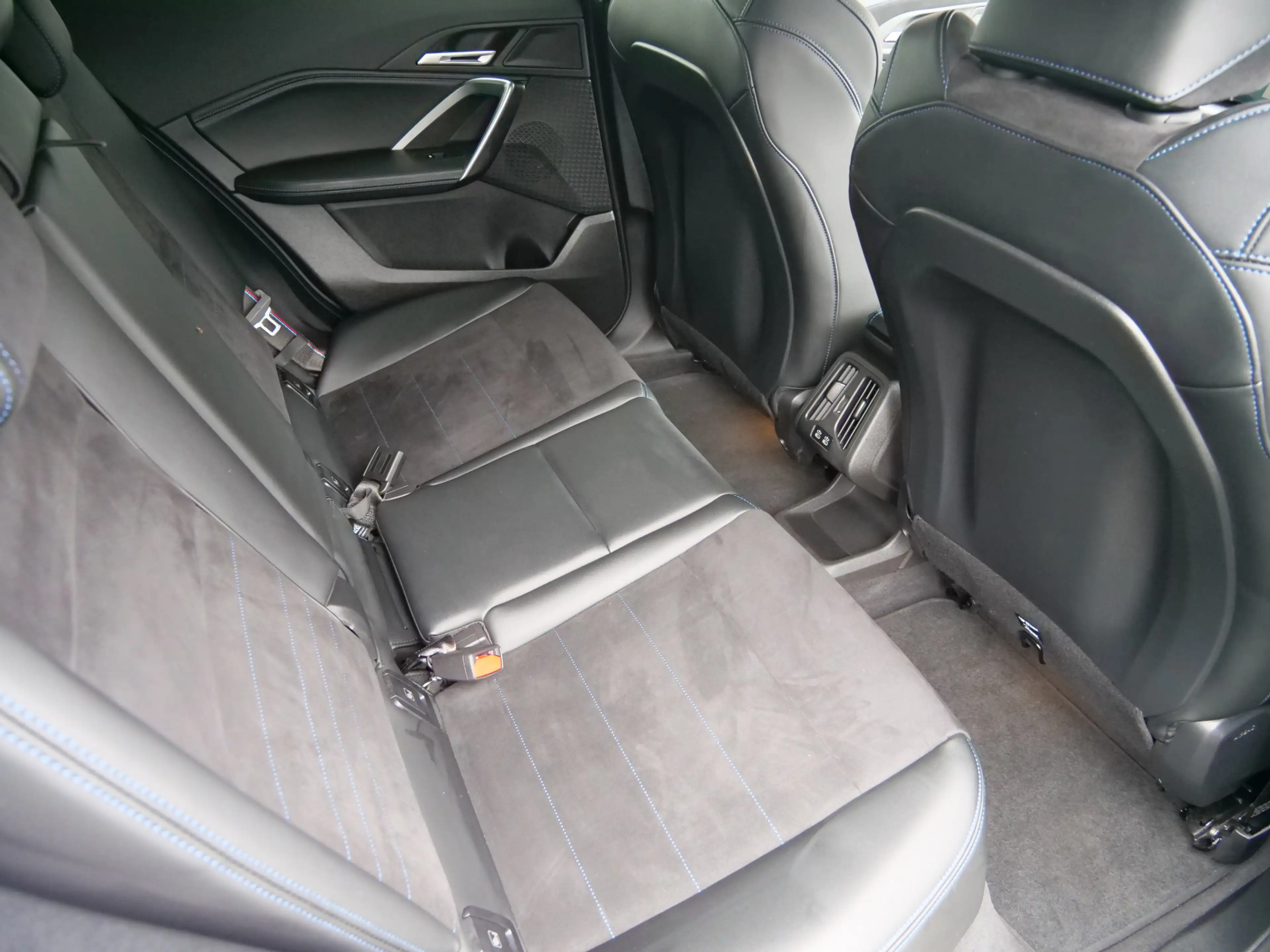 BMW iX2 eDrive20 67 kWh M Sport Edition 204 Pk Automaat Na — photo 22