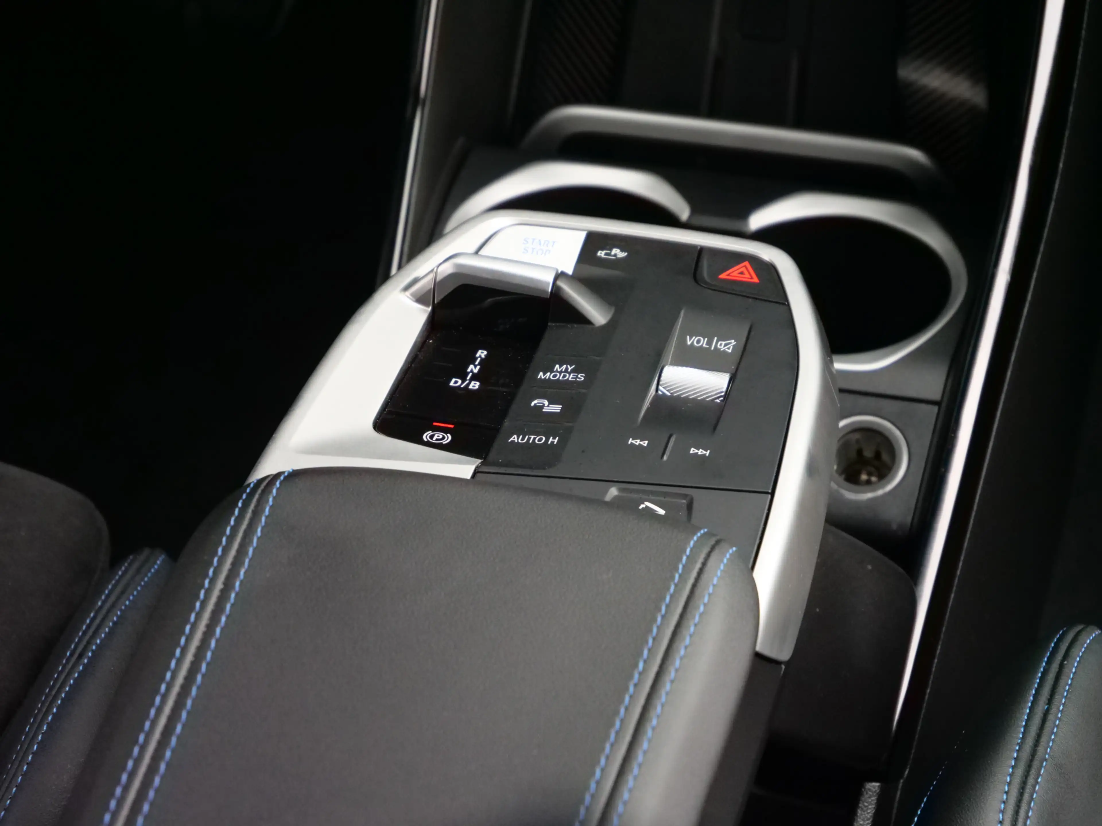 BMW iX2 eDrive20 67 kWh M Sport Edition 204 Pk Automaat Na — photo 24