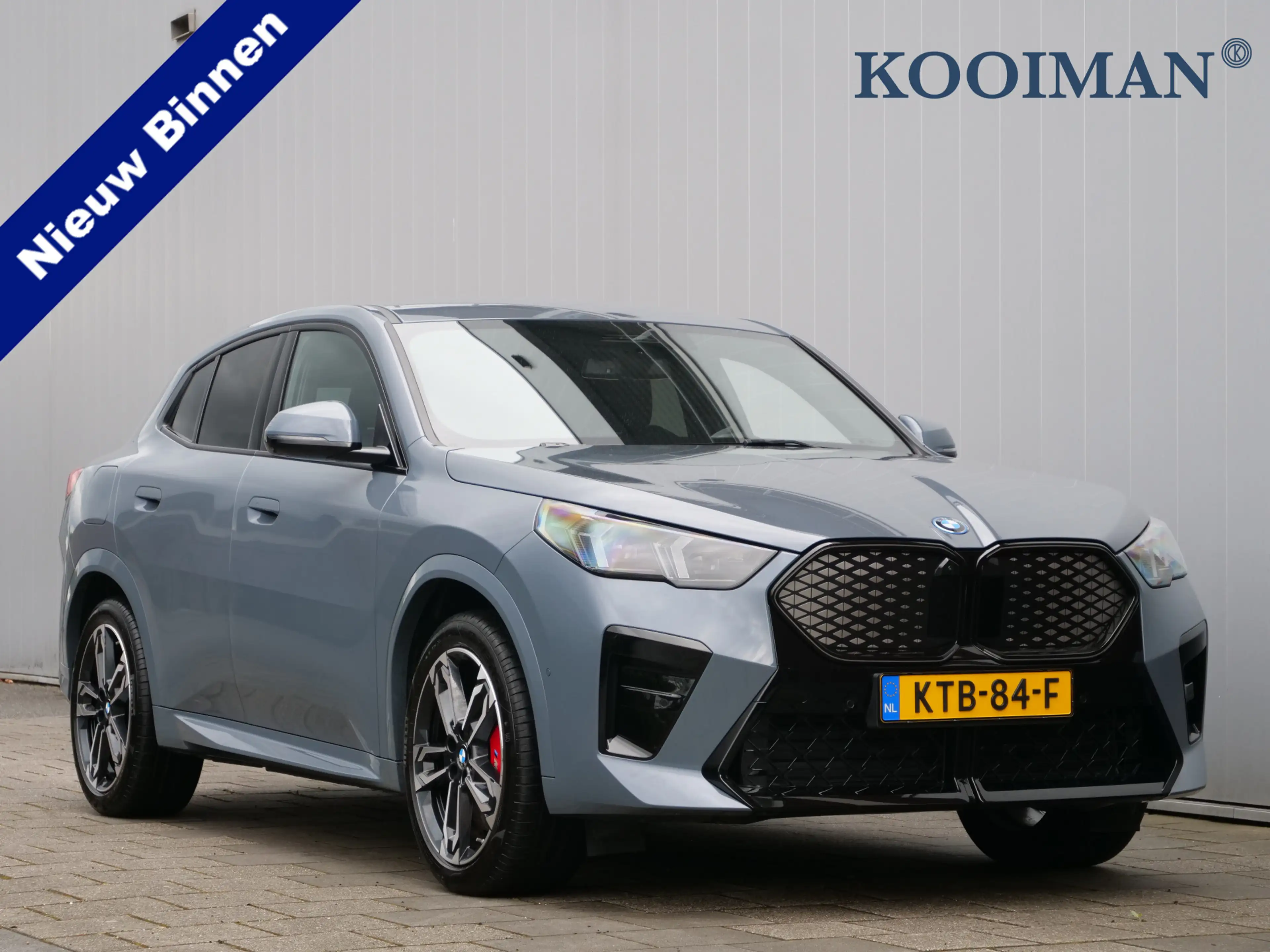 BMW iX2 eDrive20 67 kWh M Sport Edition 204 Pk Automaat Na