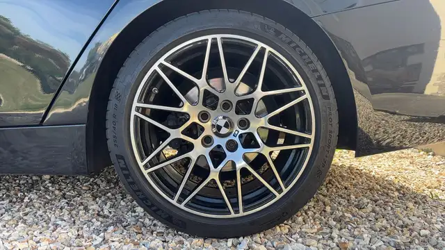 BMW 4 Series view 19