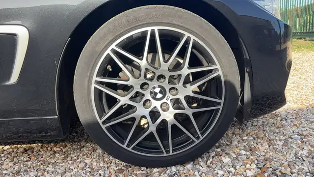 BMW 4 Series view 17