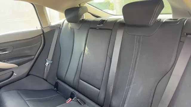 BMW 4 Series view 9