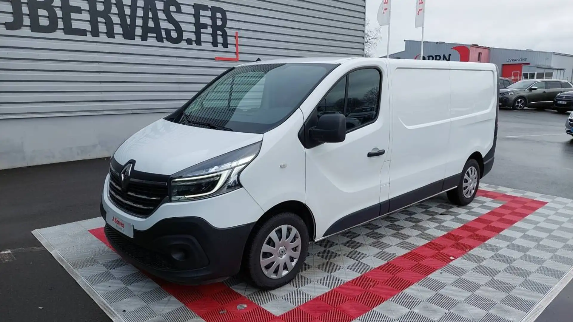Renault Trafic FOURGON l2h1 1300 kg dci 120 grand confort Blanc - 2