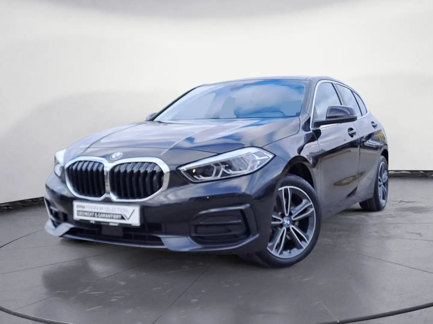 BMW 118 i Sport Line Aut. Navi Sportsitze PDC LED DAB Schwarz - 2