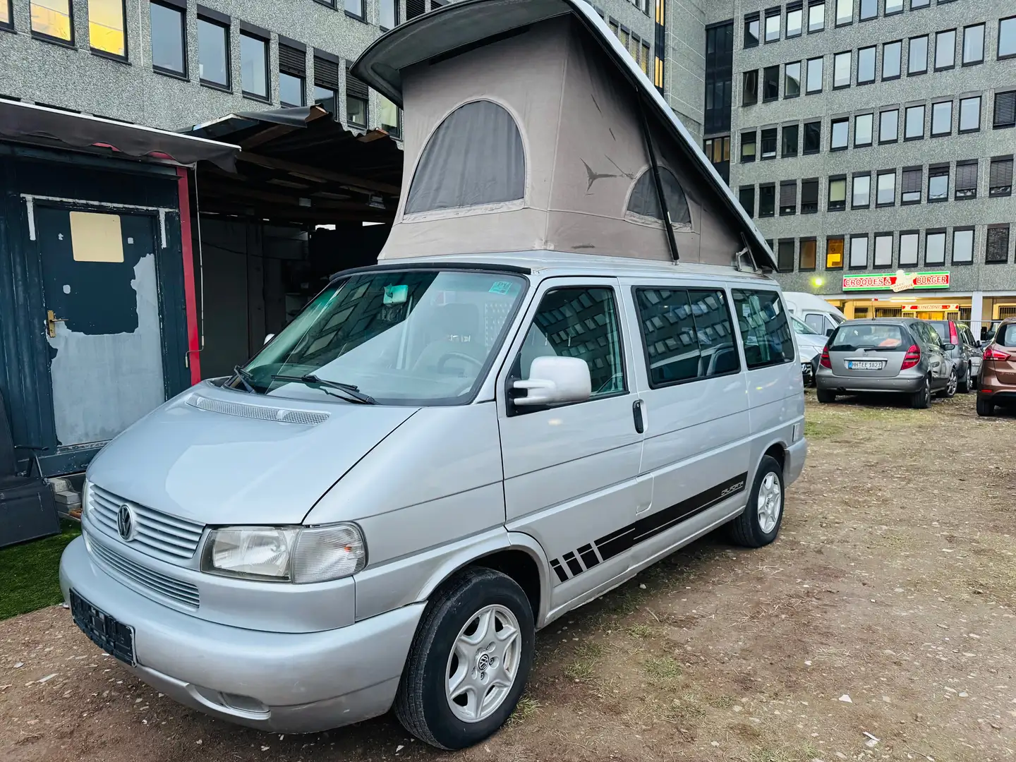 Volkswagen T4 California T4 California 96Kw Aufstelldach Stříbrná - 1