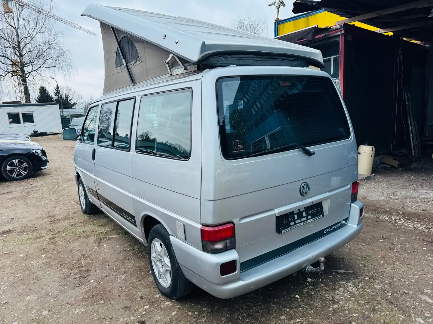 Volkswagen T4 California T4 California 96Kw Aufstelldach Stříbrná - 2