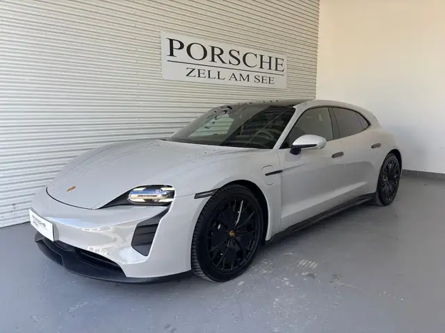 Porsche Taycan GTS Sport Turismo