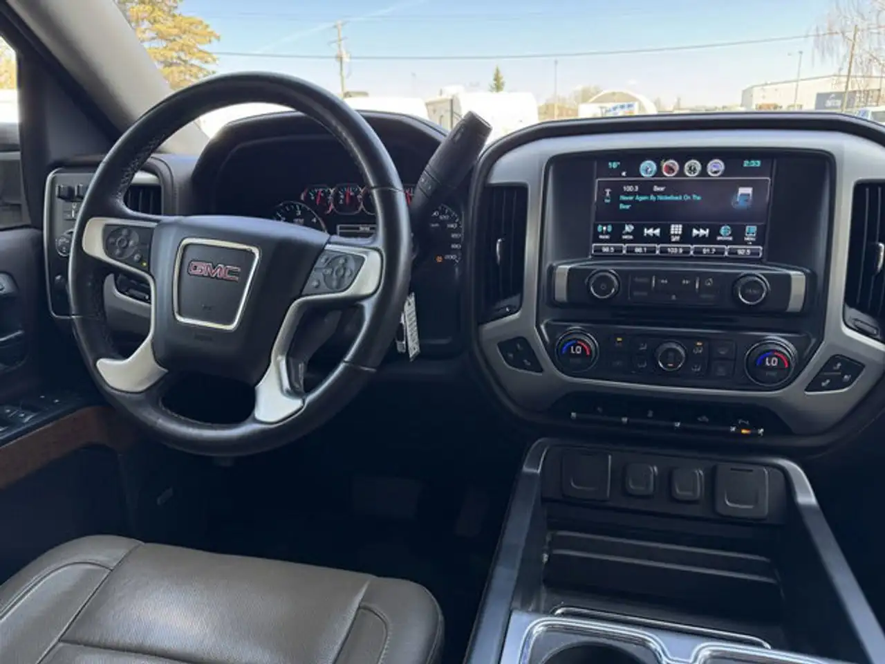 GMC Sierra 1500 снимка GMC Sierra 1500