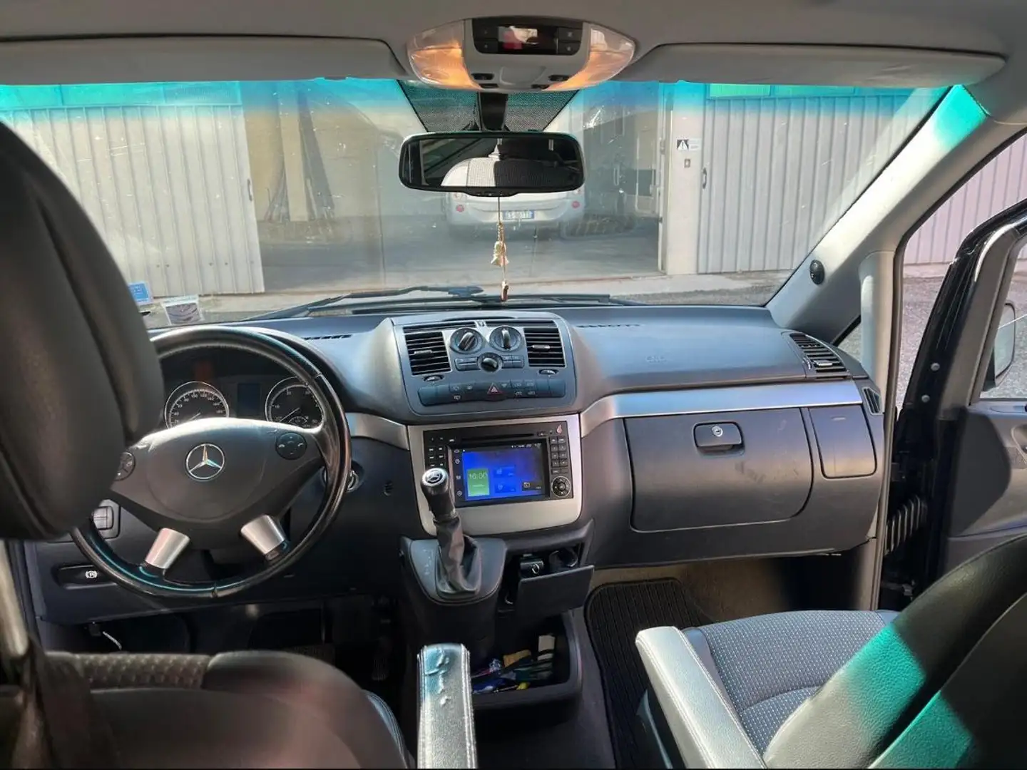 Mercedes-Benz Viano Viano 3.0 cdi V6  BLUEFFICIENCY 224cv L auto Nero - 2