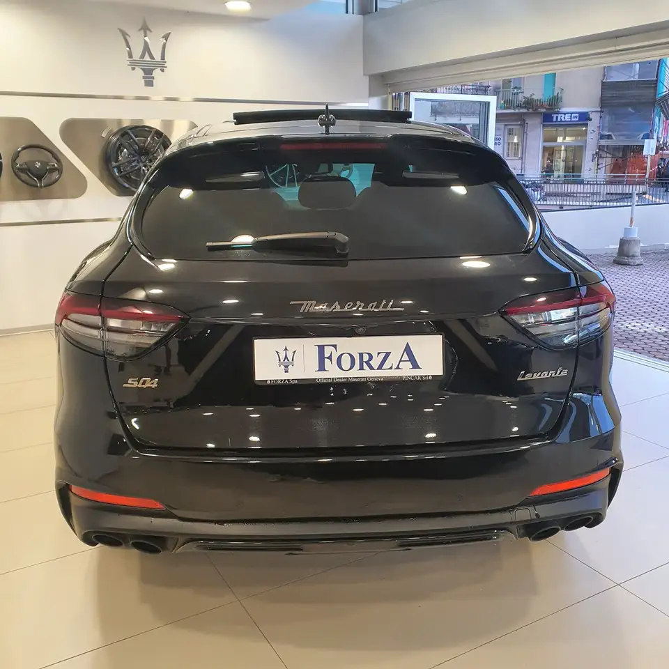 Maserati Levante 2021