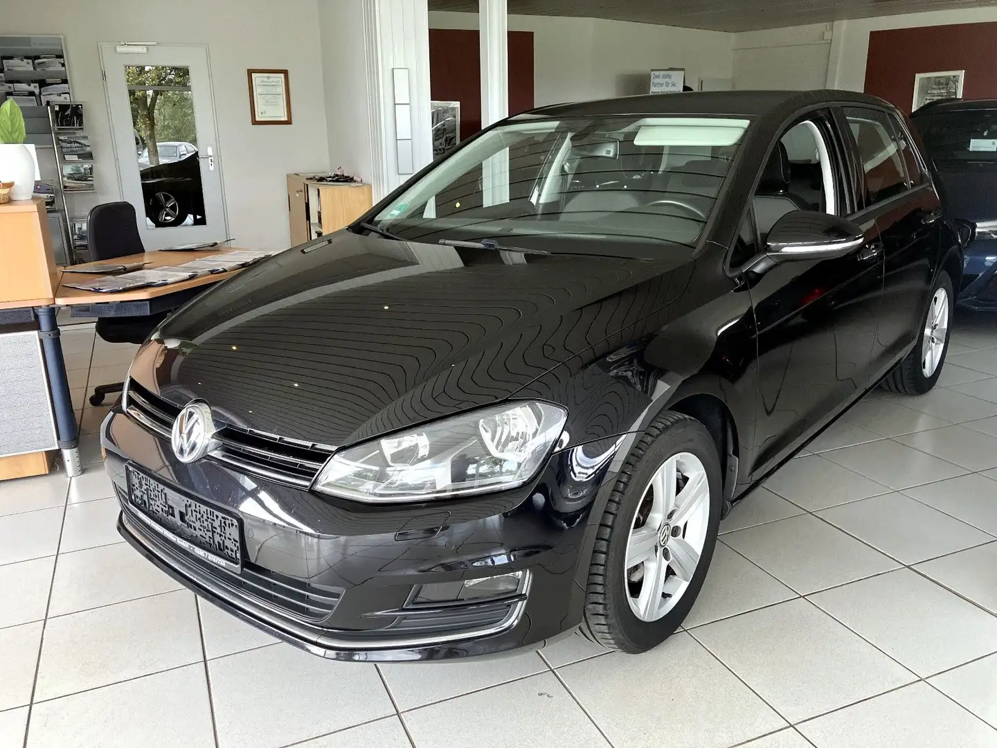 Volkswagen Golf VII Highline/Serviceheft/HU-Neu/LED Schwarz - 1