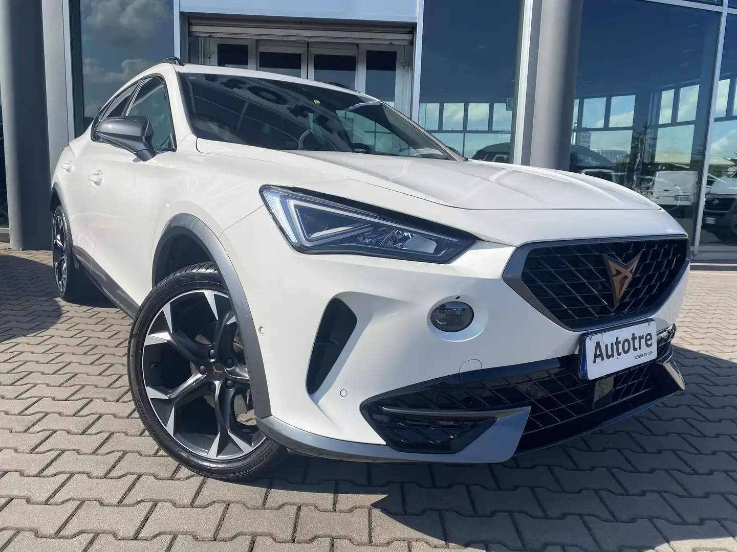 CUPRA Formentor 1.5 TSI DSG tetto pack VZ Blanc - 2