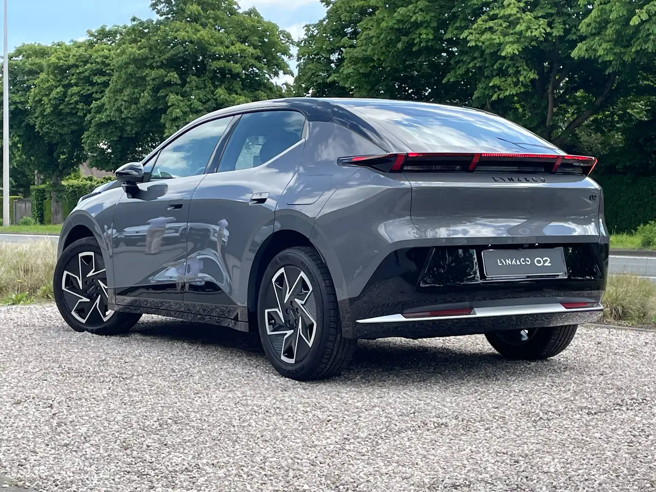 Lynk & Co 02
