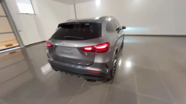 Mercedes-Benz Gla Class view 4