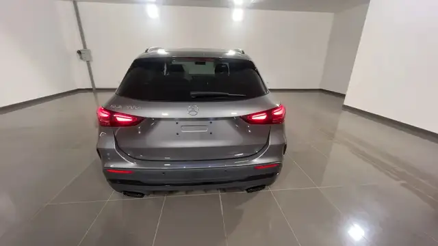 Mercedes-Benz Gla Class view 5