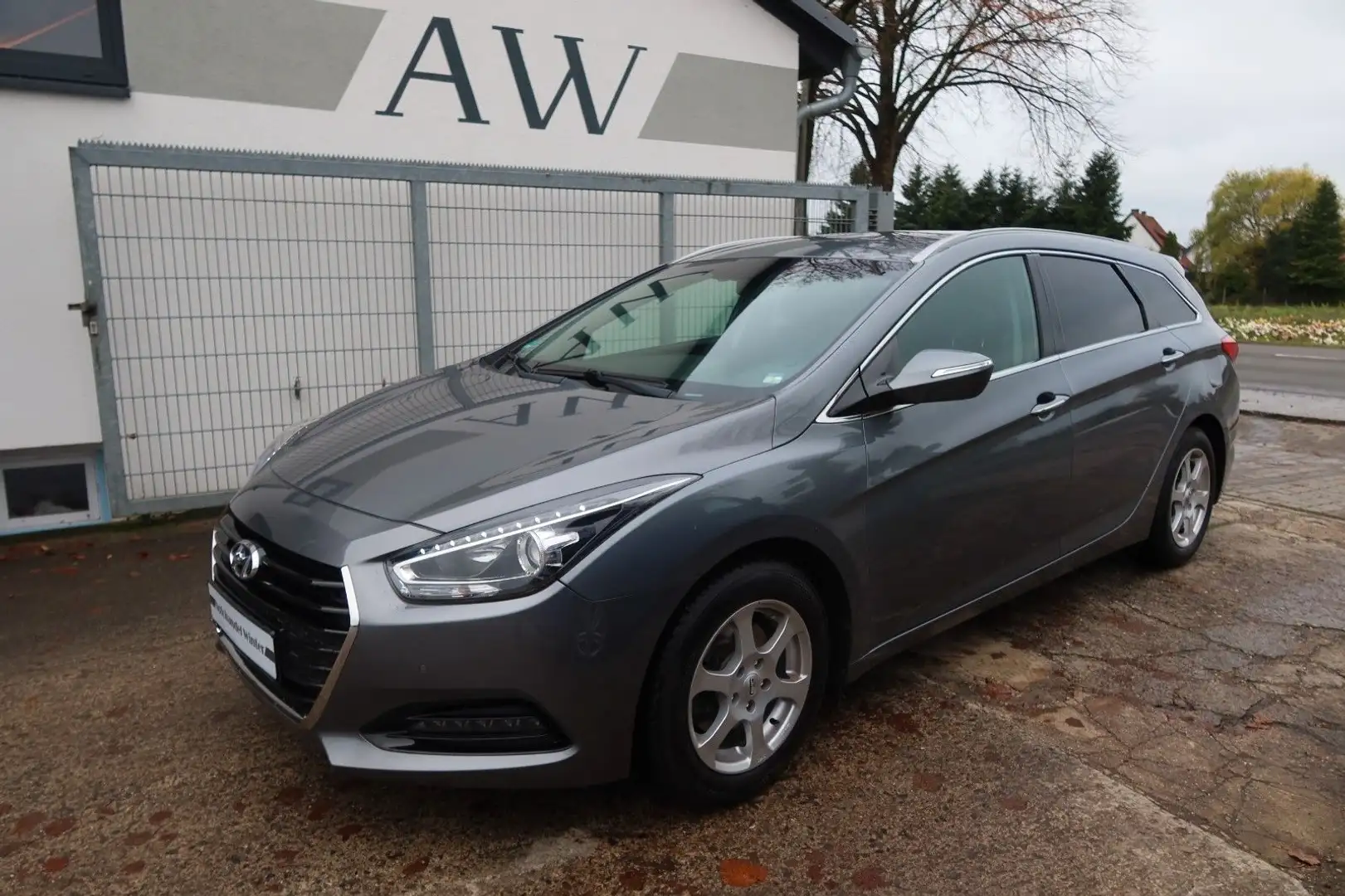 Hyundai i40 cw blue Trend|Kamera| Silver - 1